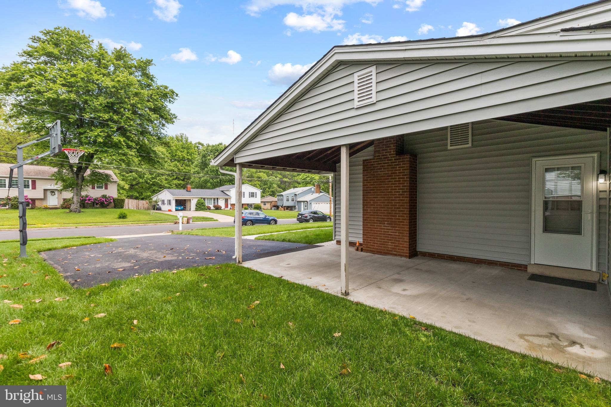 HAYFIELD FARM - Residential