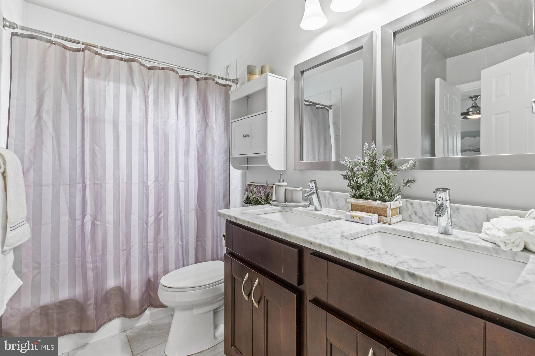 HAYFIELD FARM - Residential