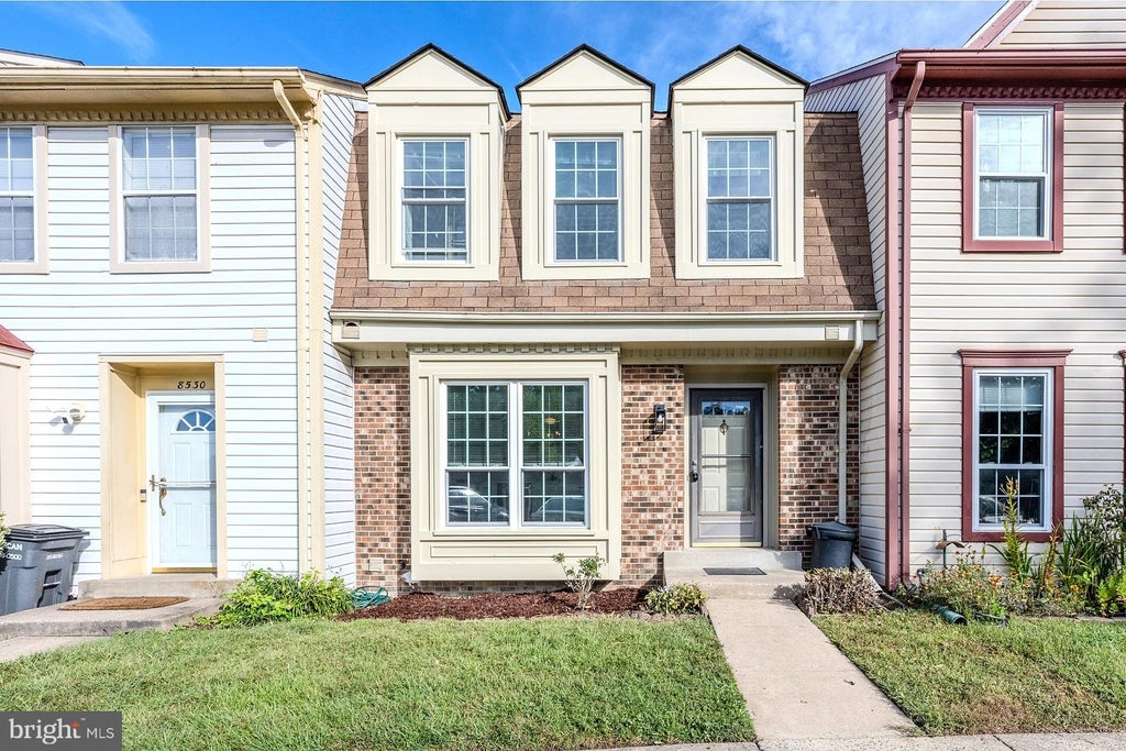 Photo of SPRINGFIELD, VA 22152 (MLS # VAFX2340562)