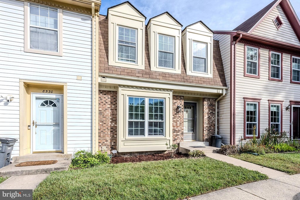 Photo of SPRINGFIELD, VA 22152 (MLS # VAFX2340562)