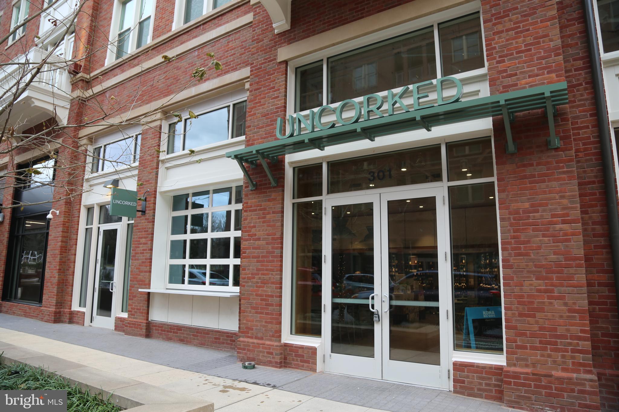 HAMLET HOUSE - Residential