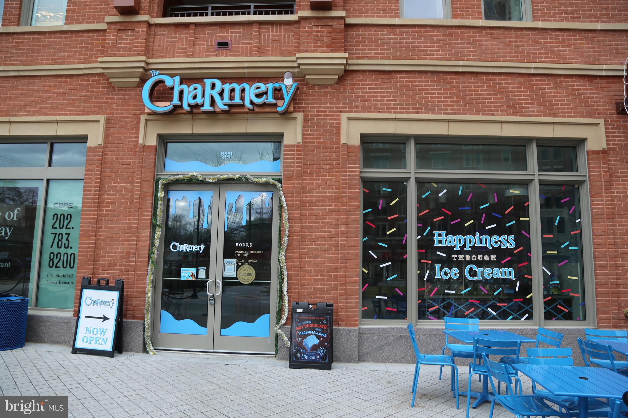 HAMLET HOUSE - Residential