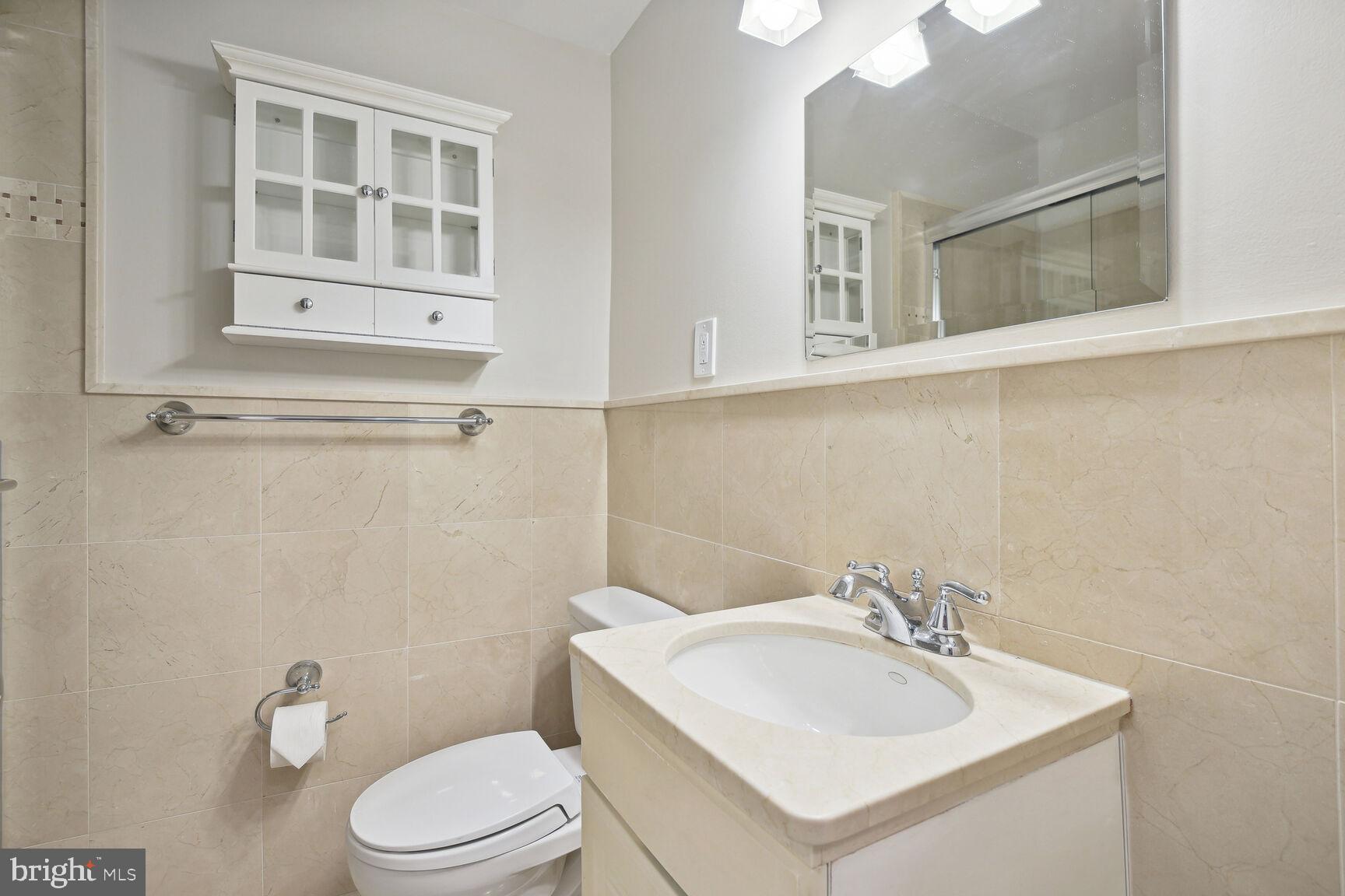 HAMLET HOUSE - Residential