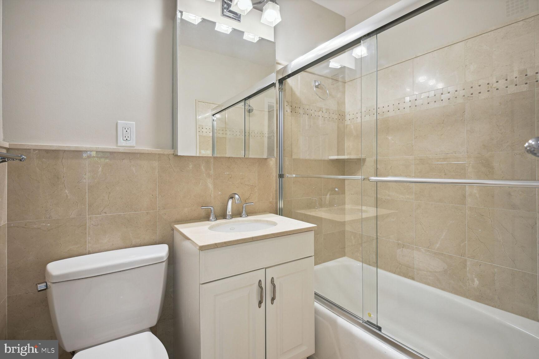 HAMLET HOUSE - Residential