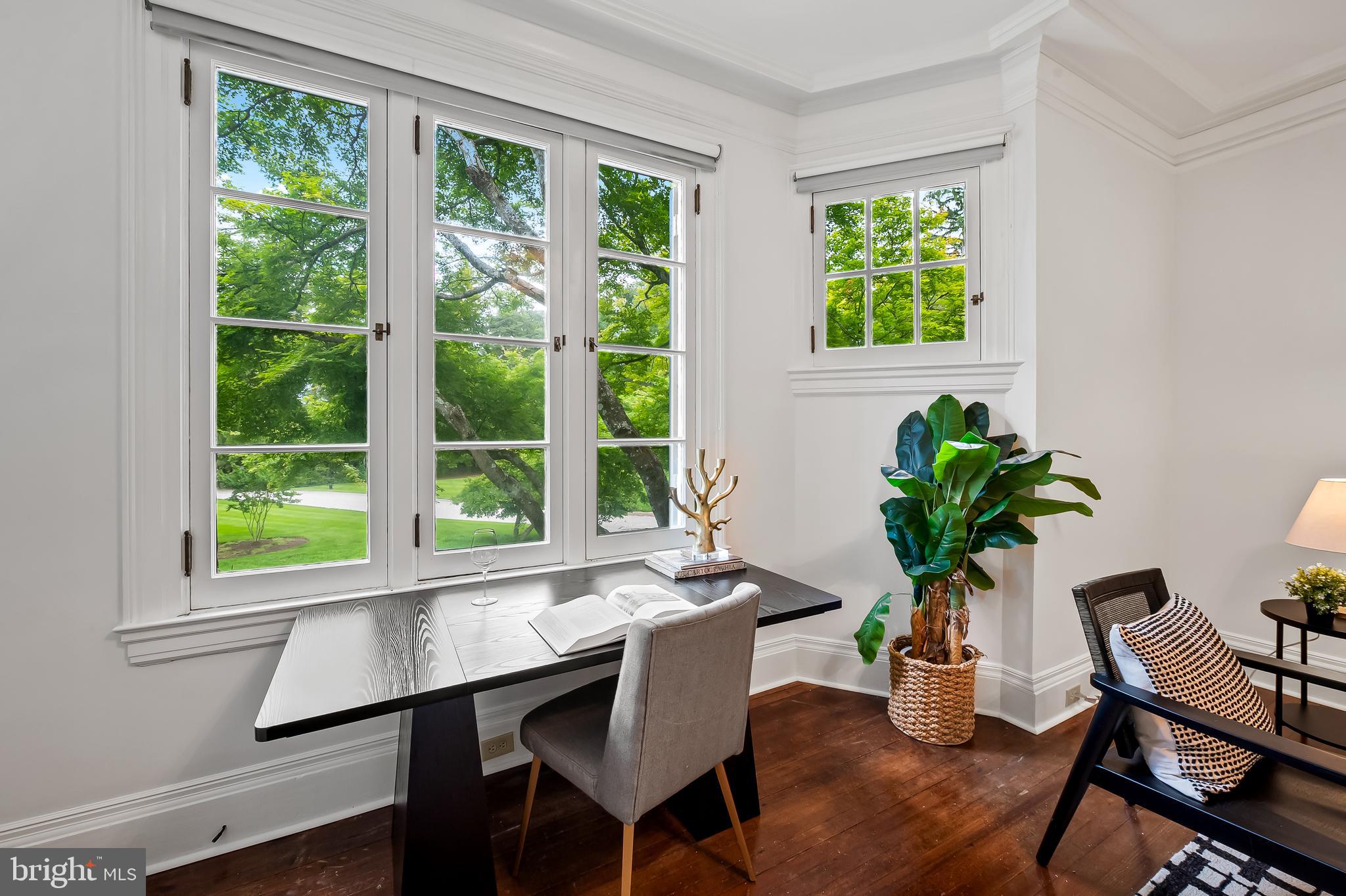DEVON HILL - Residential