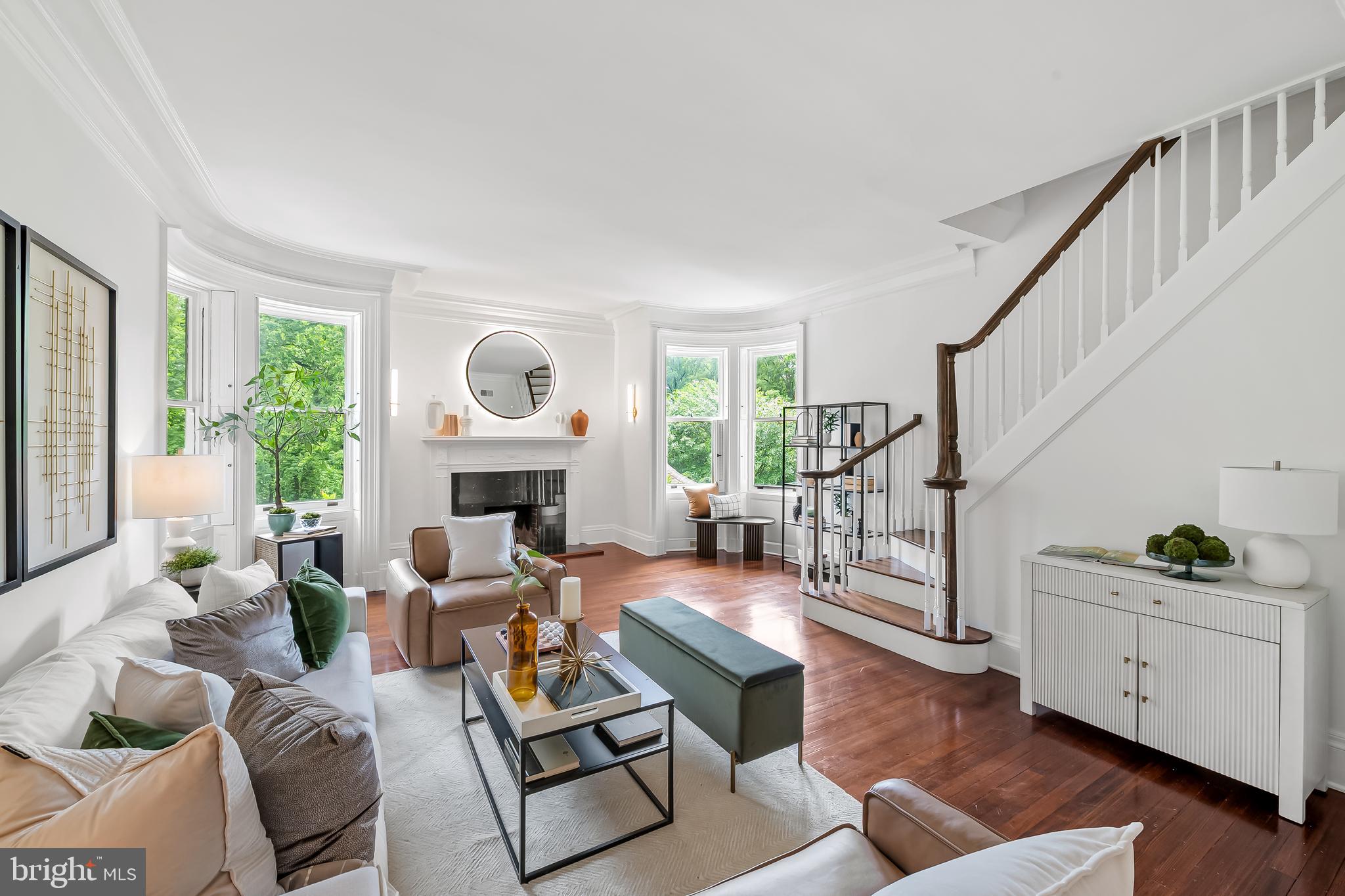 DEVON HILL - Residential