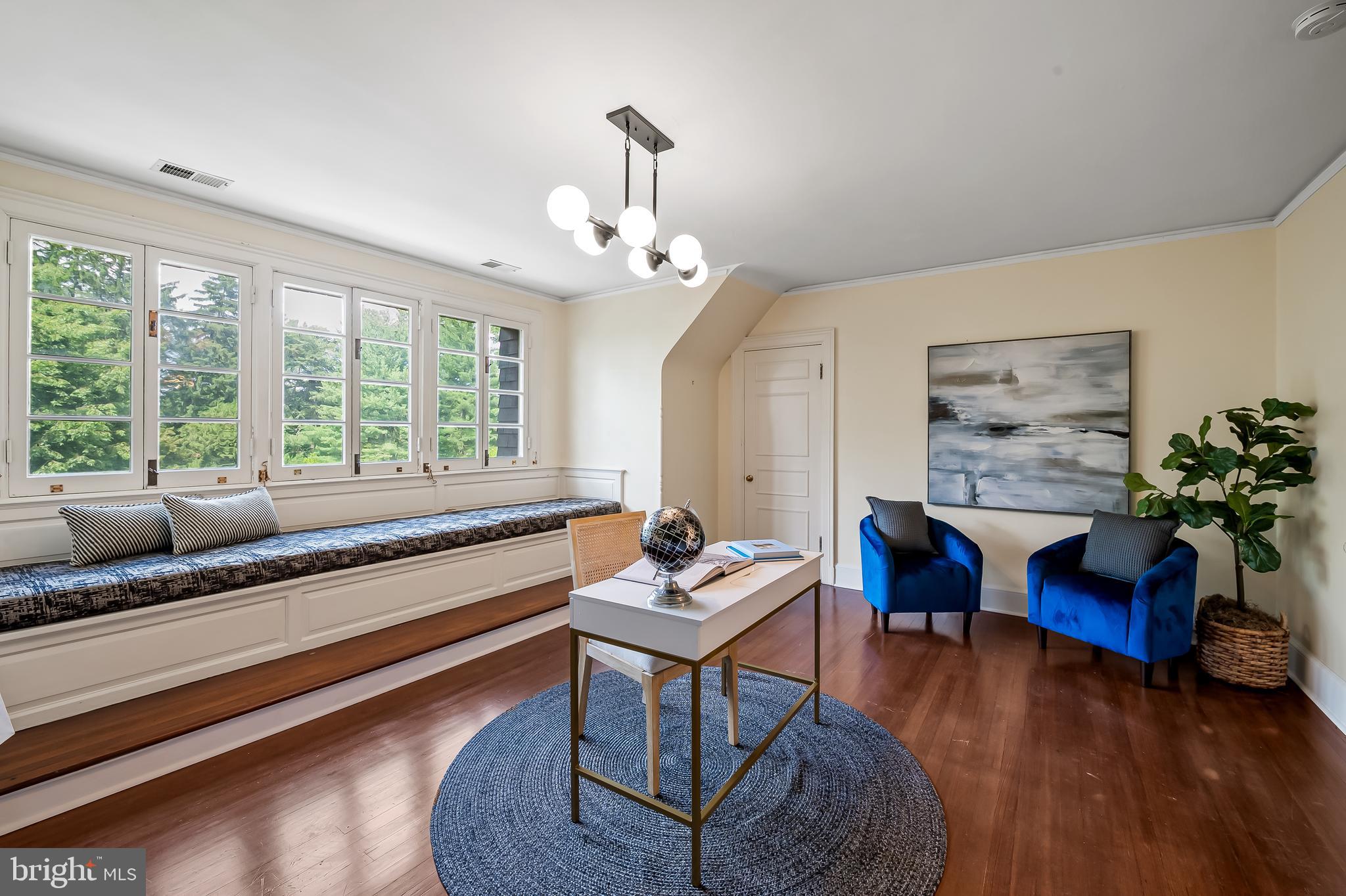 DEVON HILL - Residential