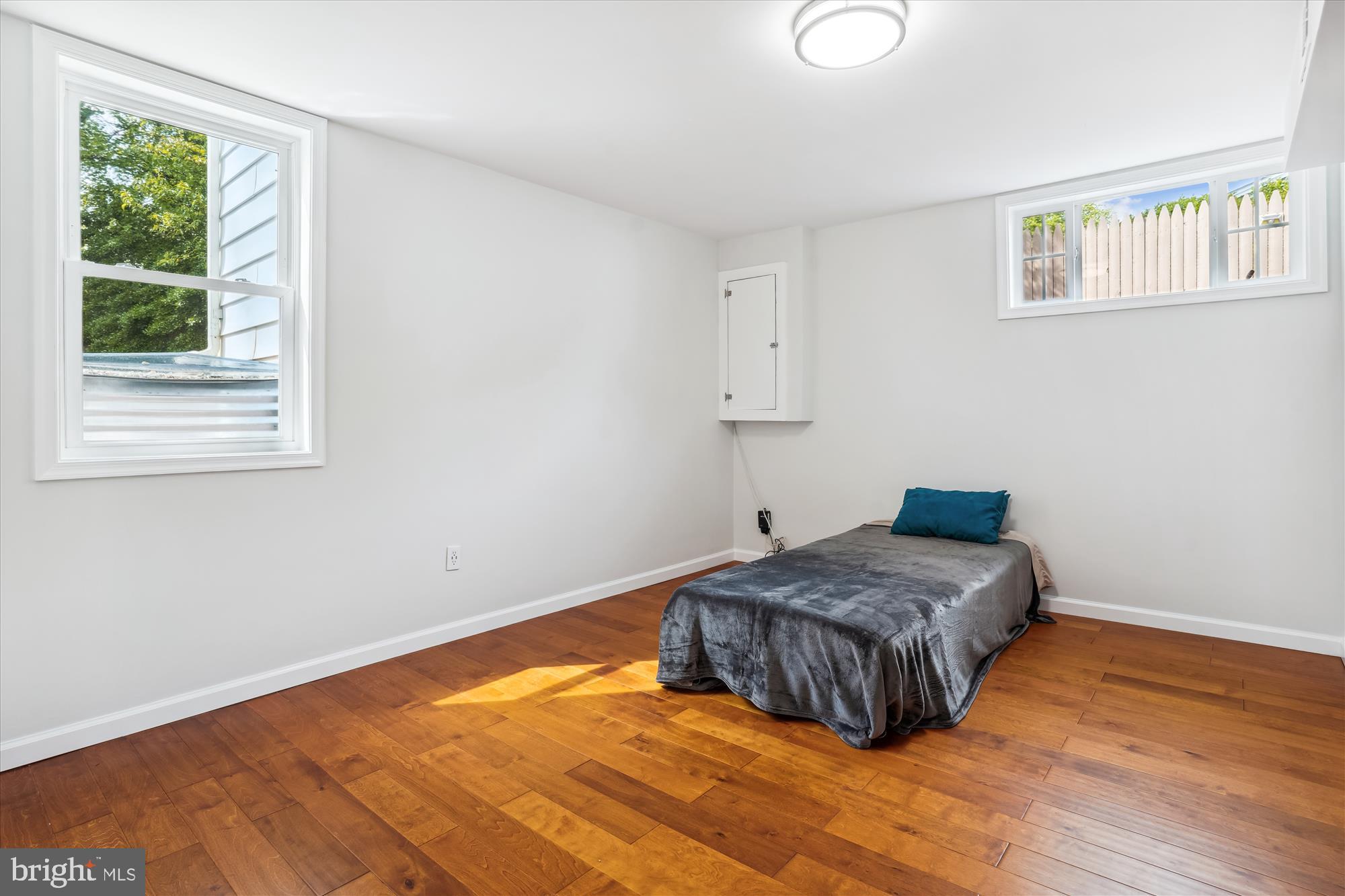 BURNING TREE VALLEY - Residential