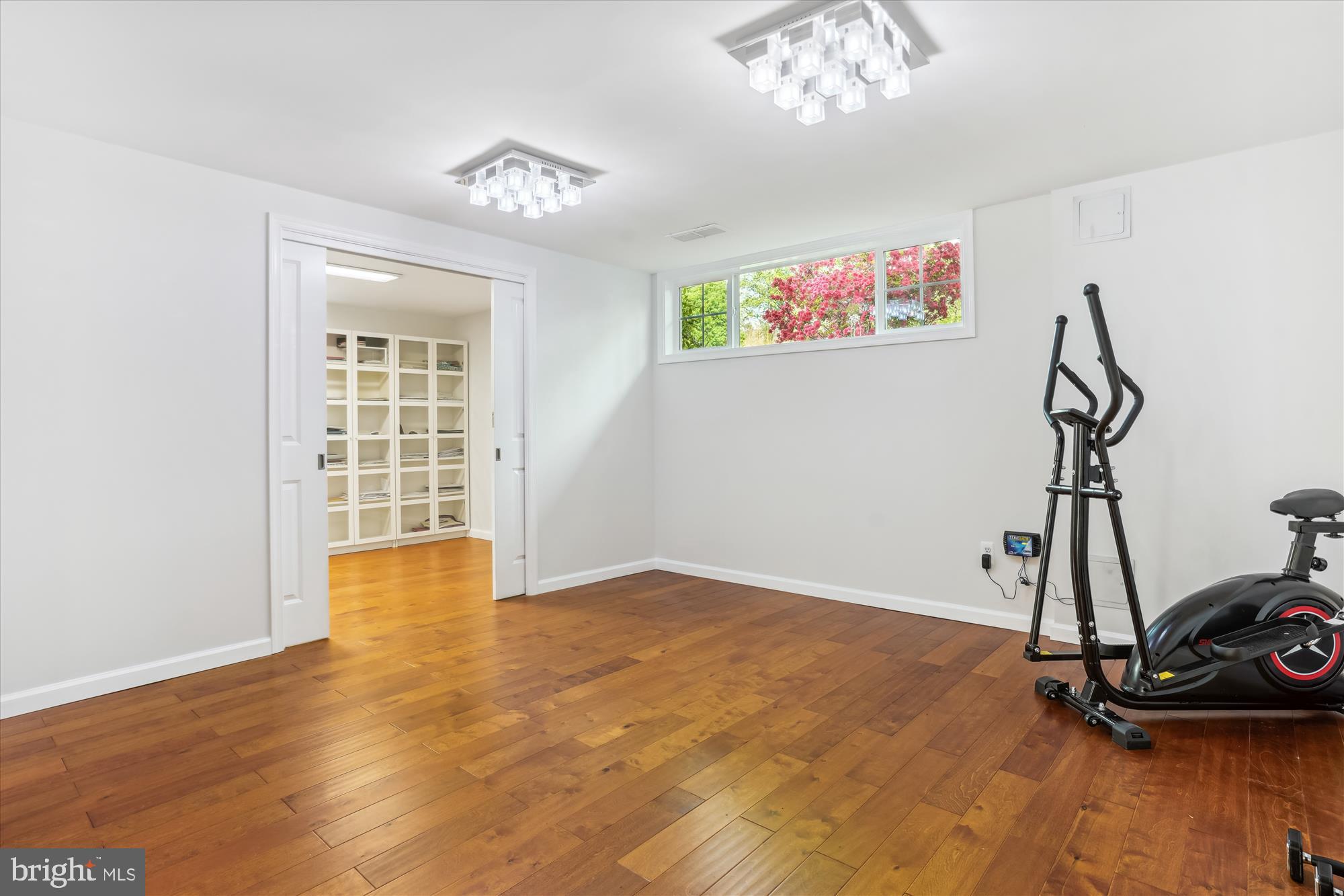 BURNING TREE VALLEY - Residential