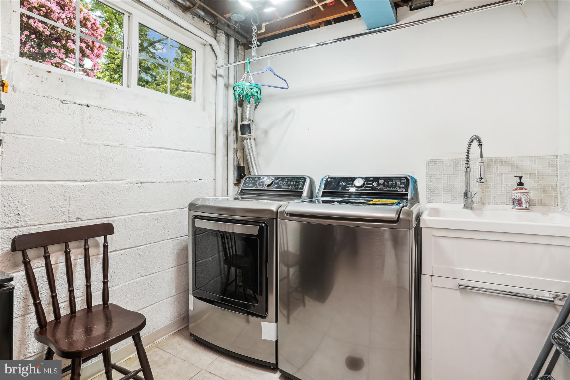 BURNING TREE VALLEY - Residential