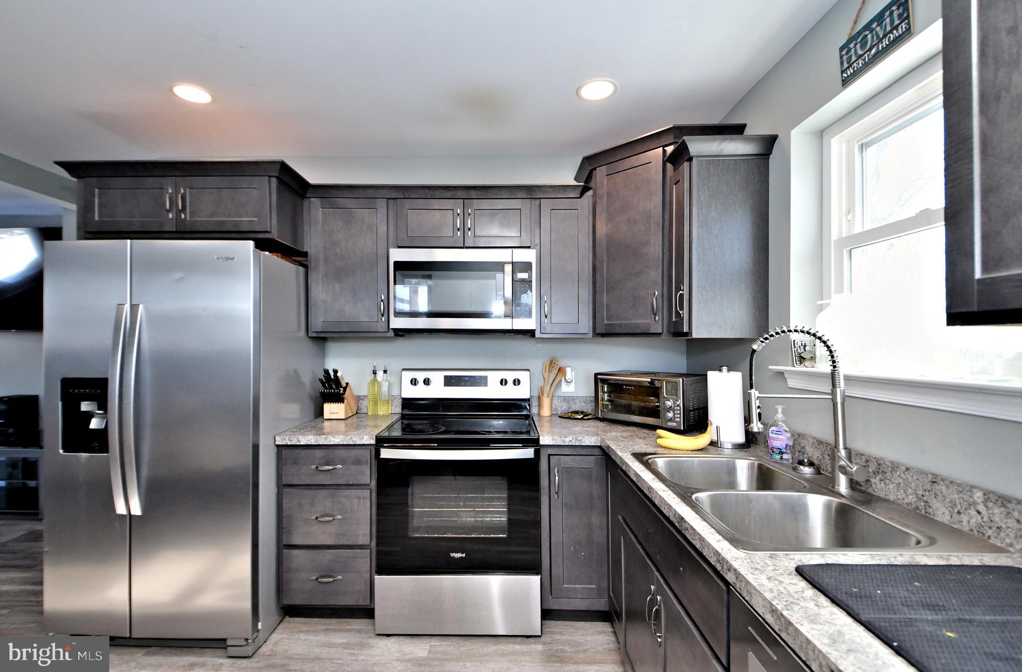 BROOKVIEW - Residential Lease