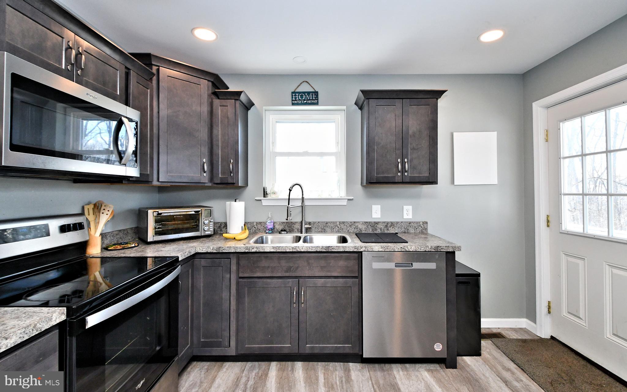 BROOKVIEW - Residential Lease