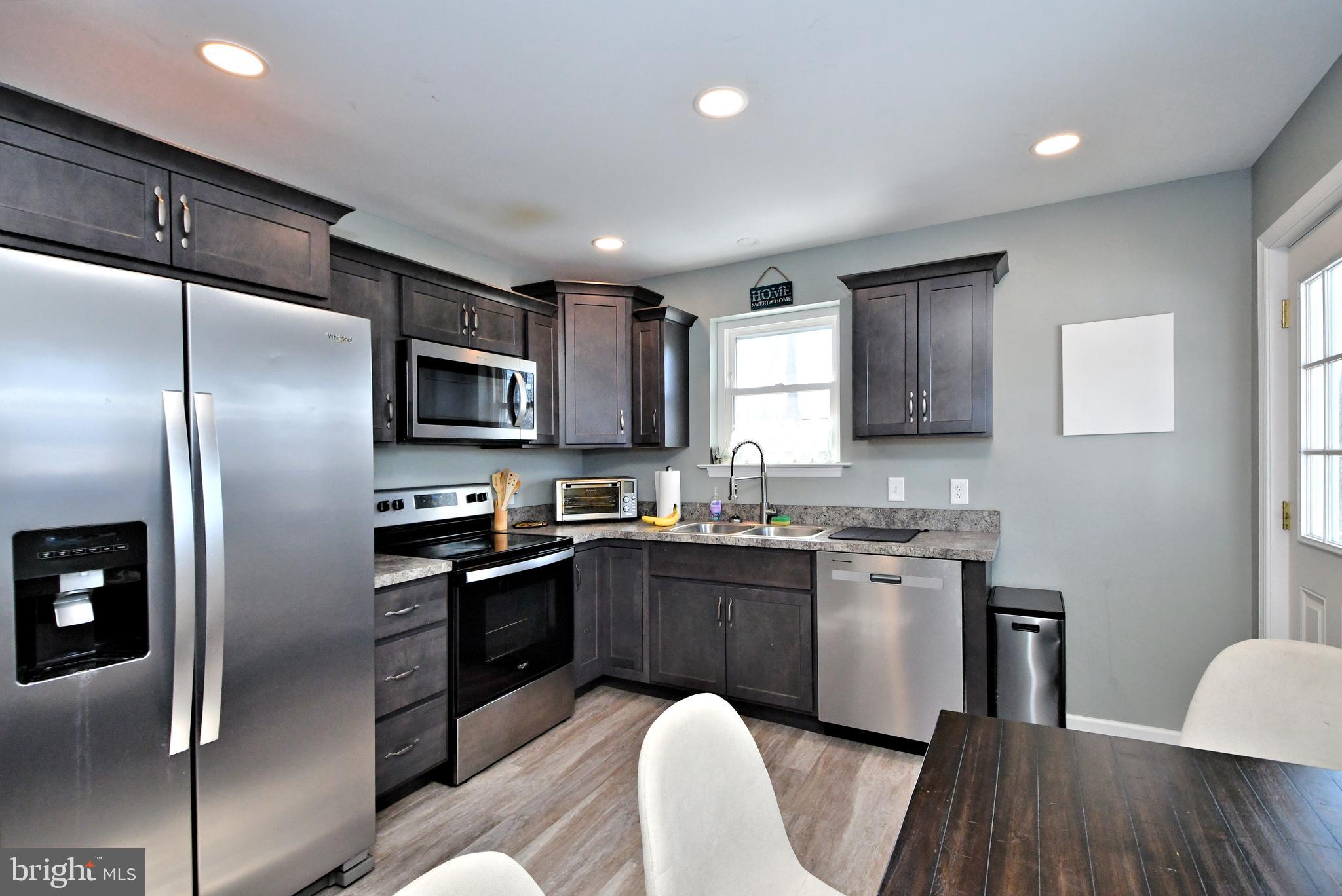 BROOKVIEW - Residential Lease