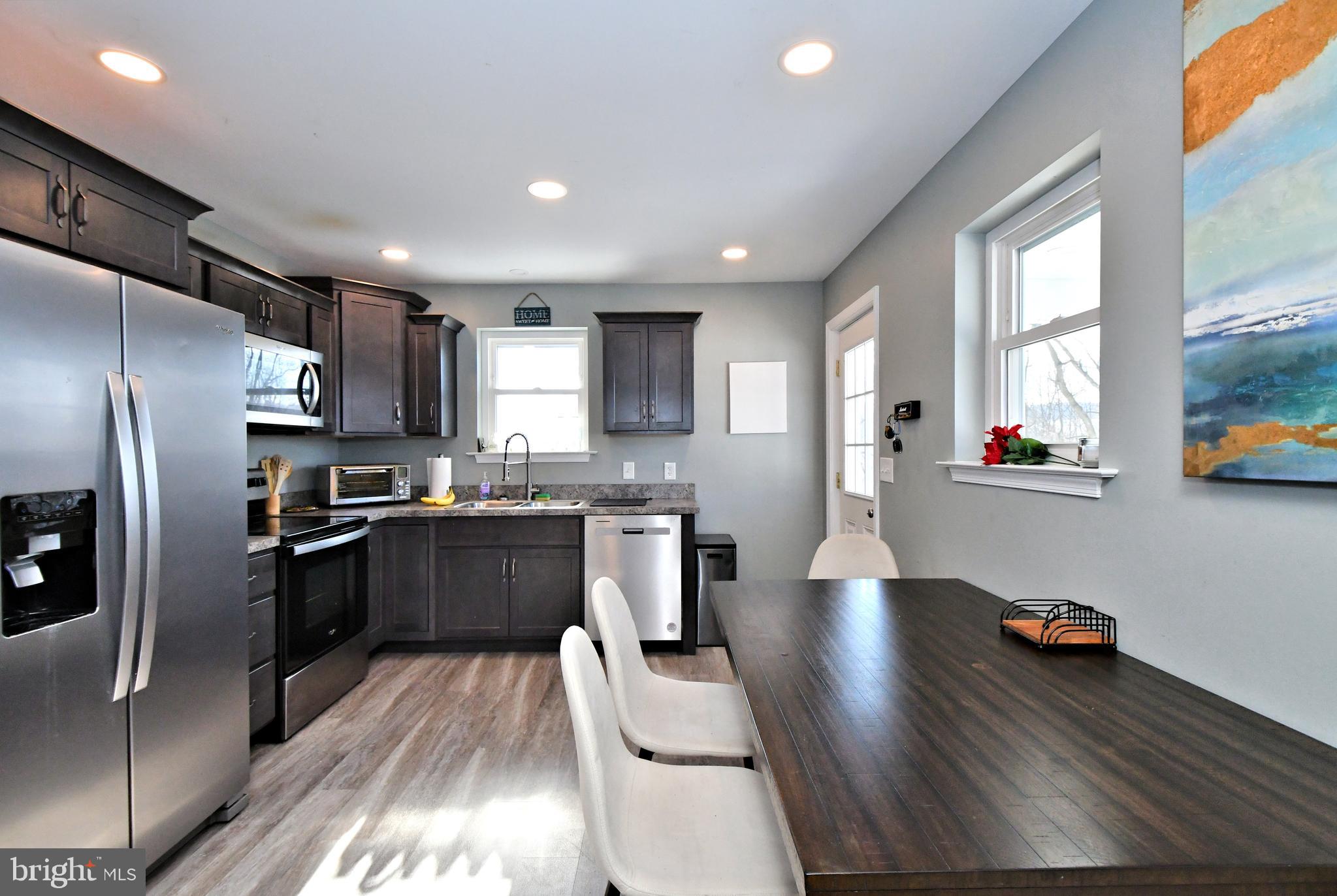 BROOKVIEW - Residential Lease