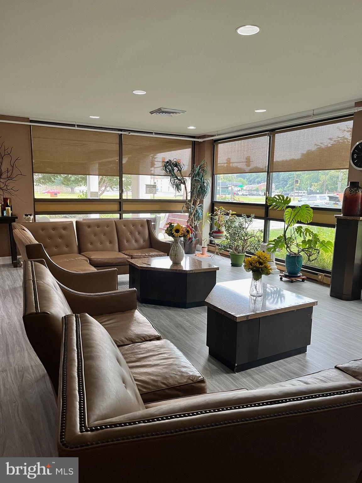 RHAWNHURST - Residential