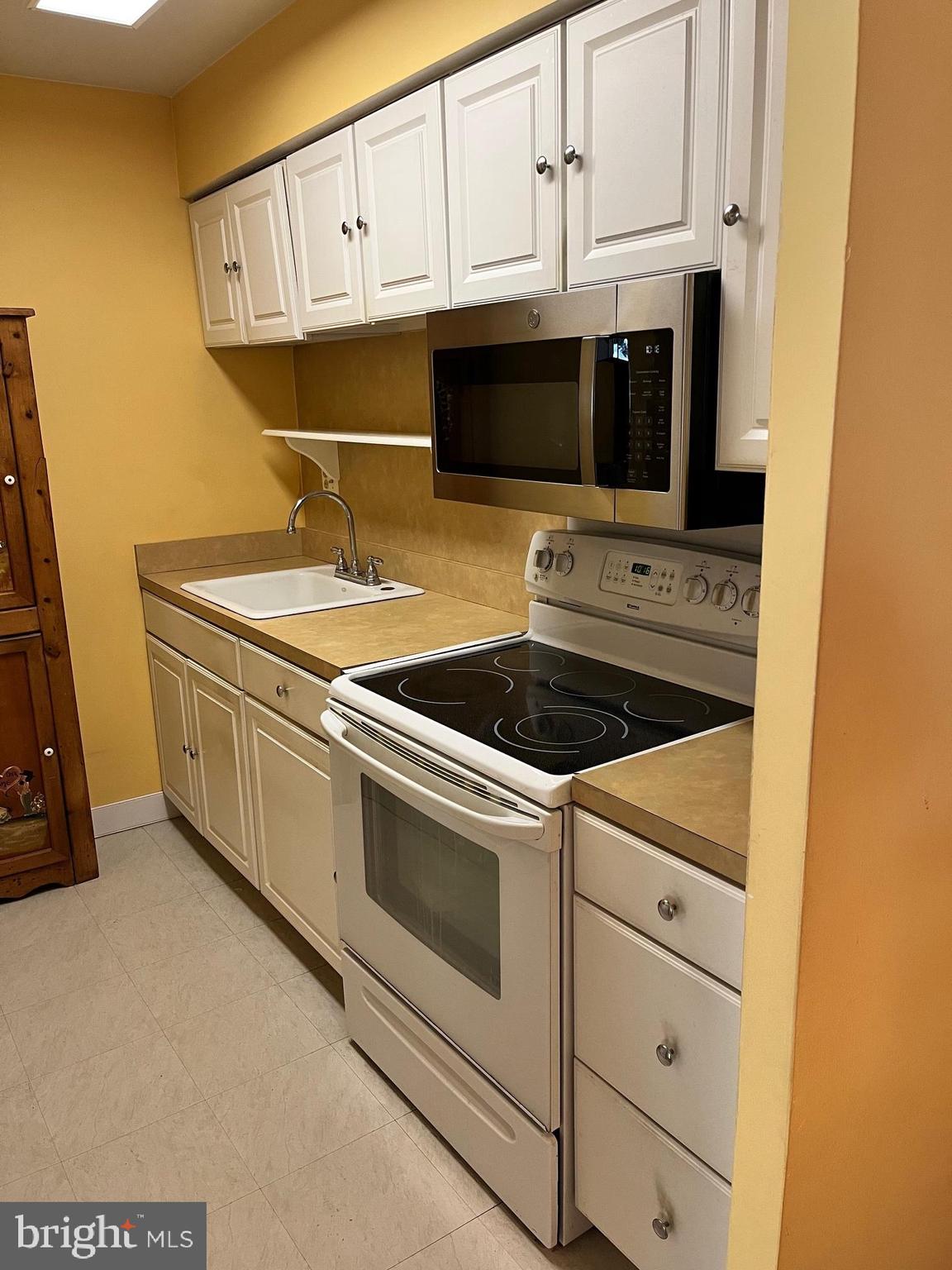 RHAWNHURST - Residential