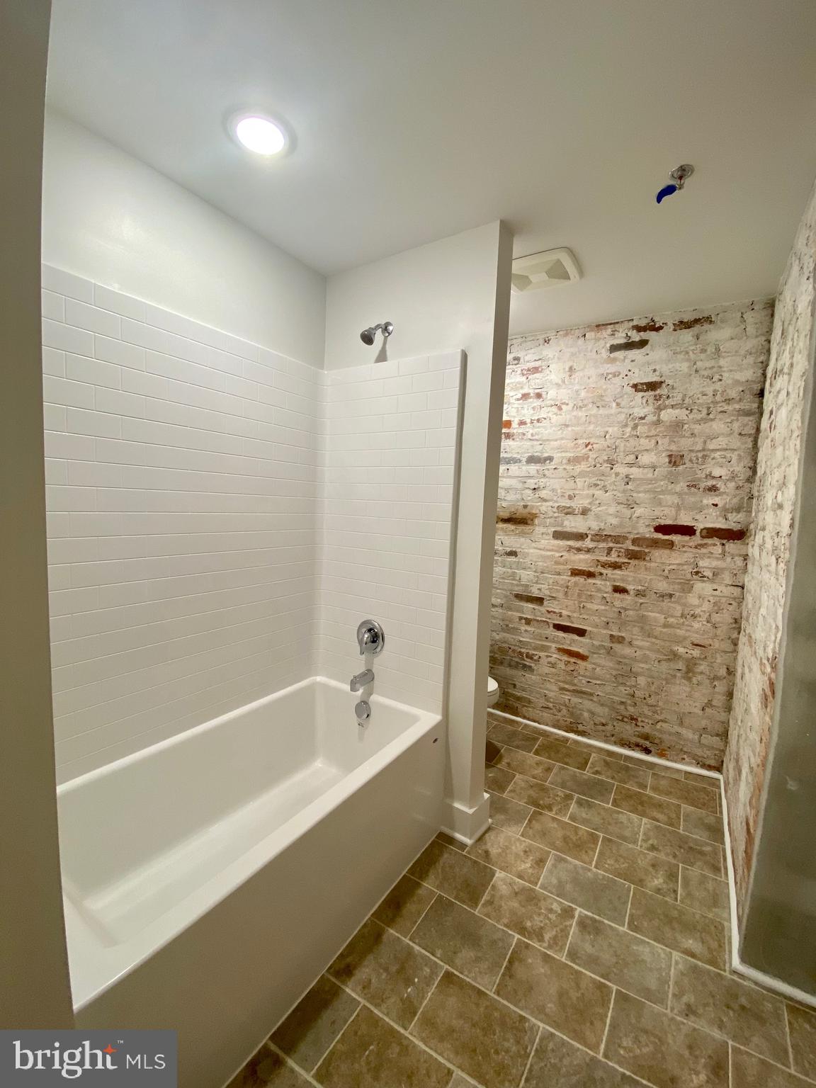 DOWNTOWN FREDERICKSBURG - Residential Lease