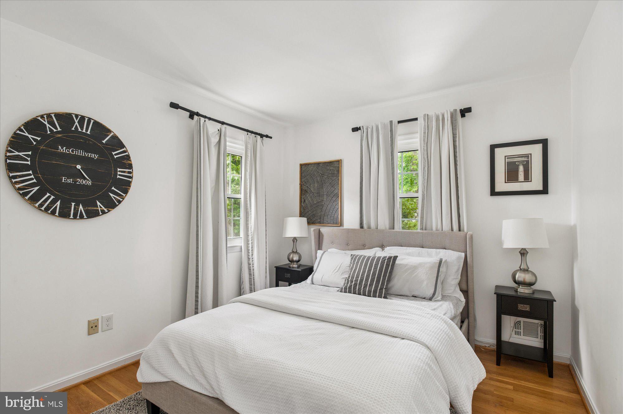 RIVERSIDE GARDENS - Residential