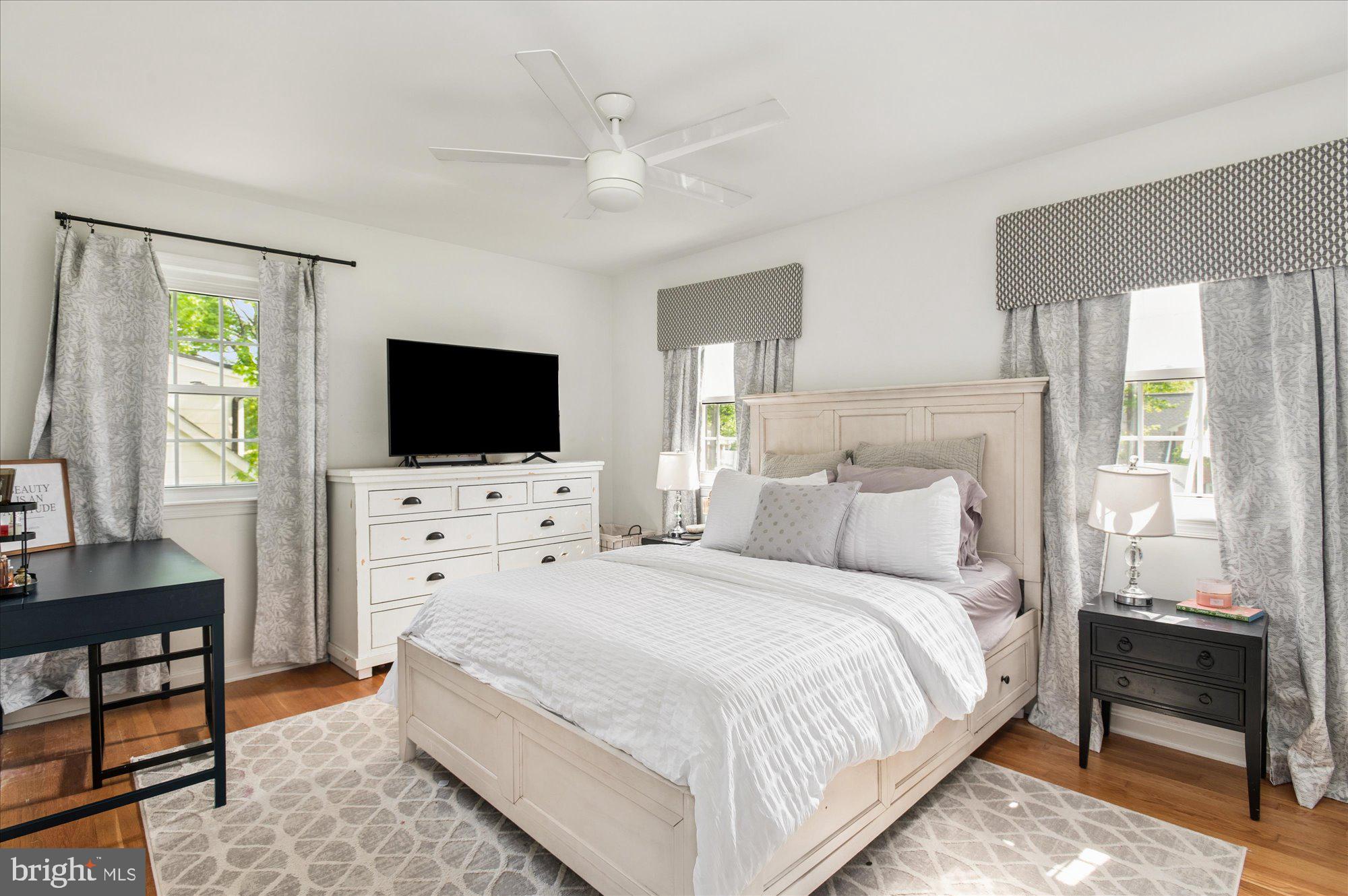 RIVERSIDE GARDENS - Residential