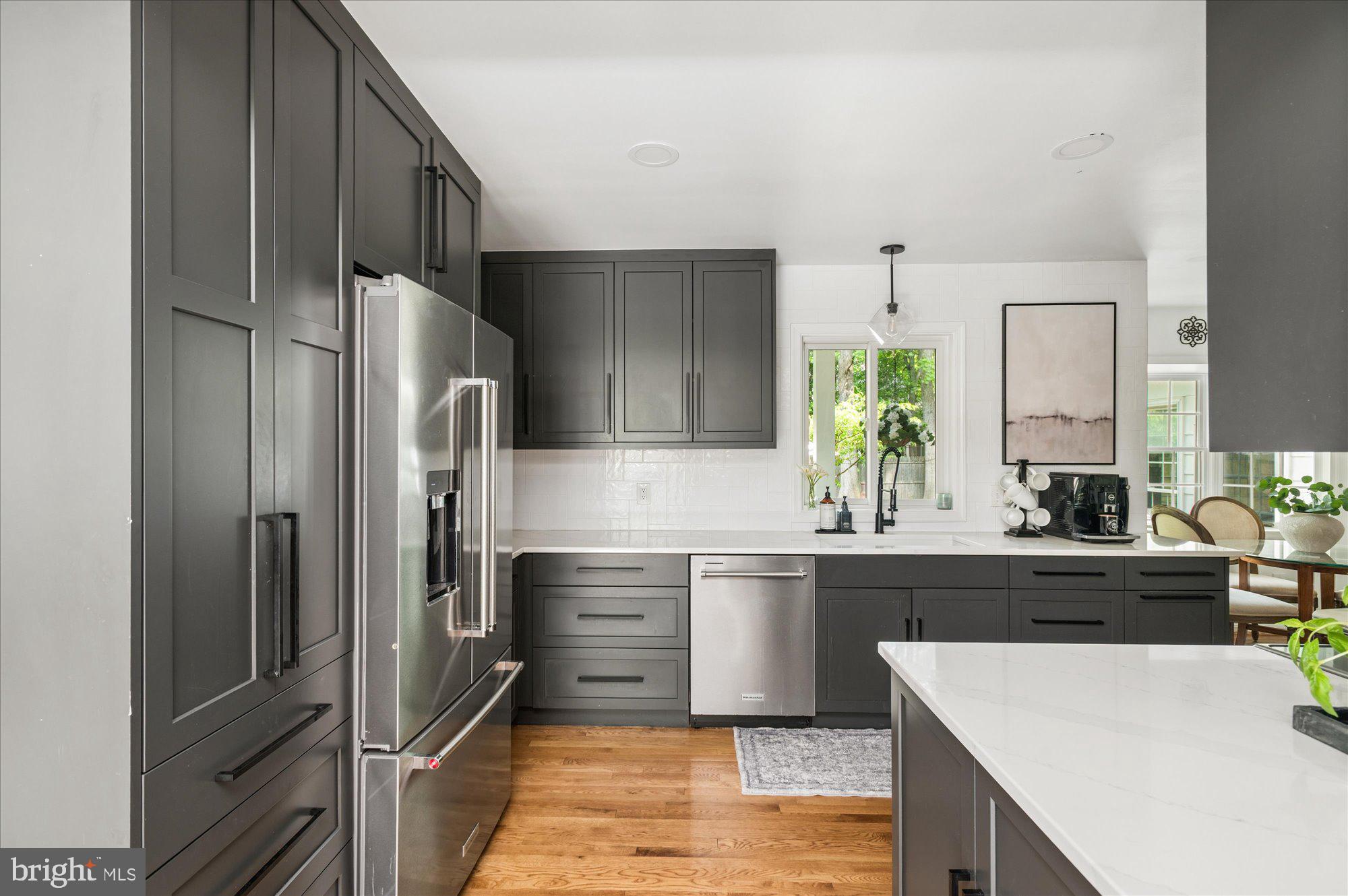 RIVERSIDE GARDENS - Residential
