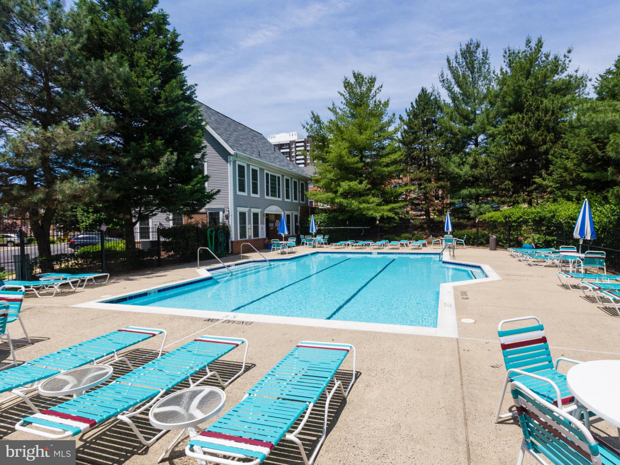 HILLWOOD - Residential Lease