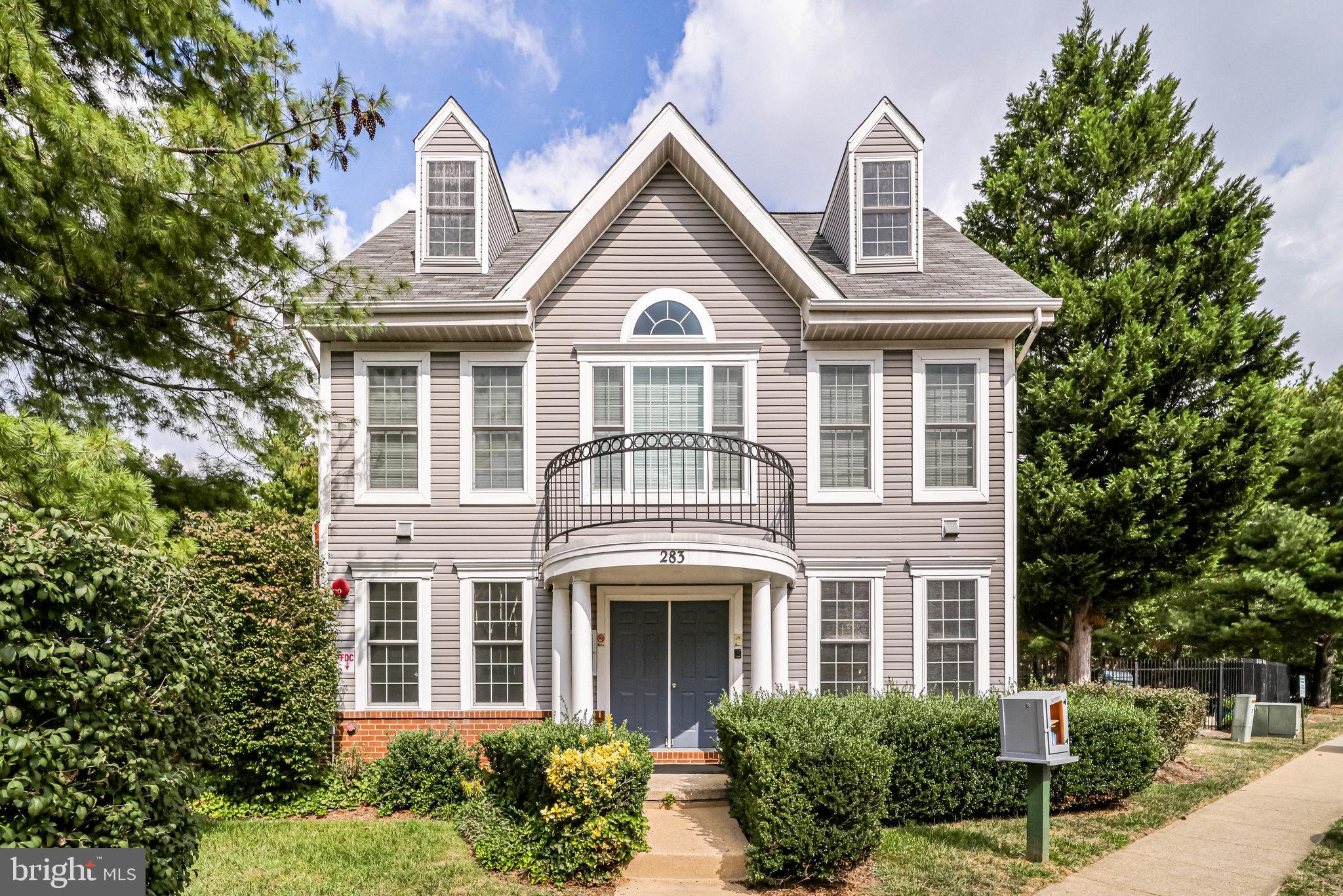 HILLWOOD - Residential Lease