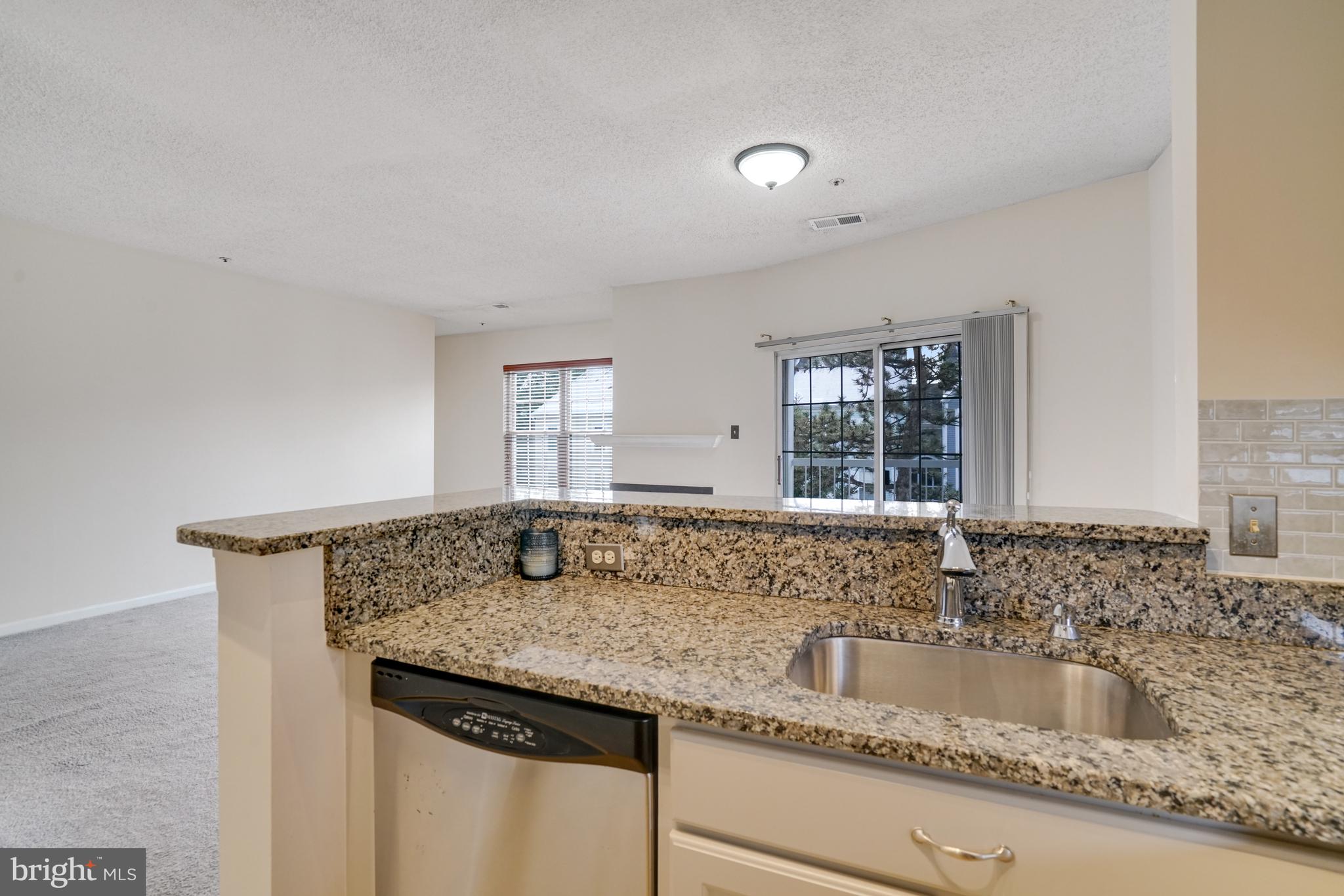 HILLWOOD - Residential Lease