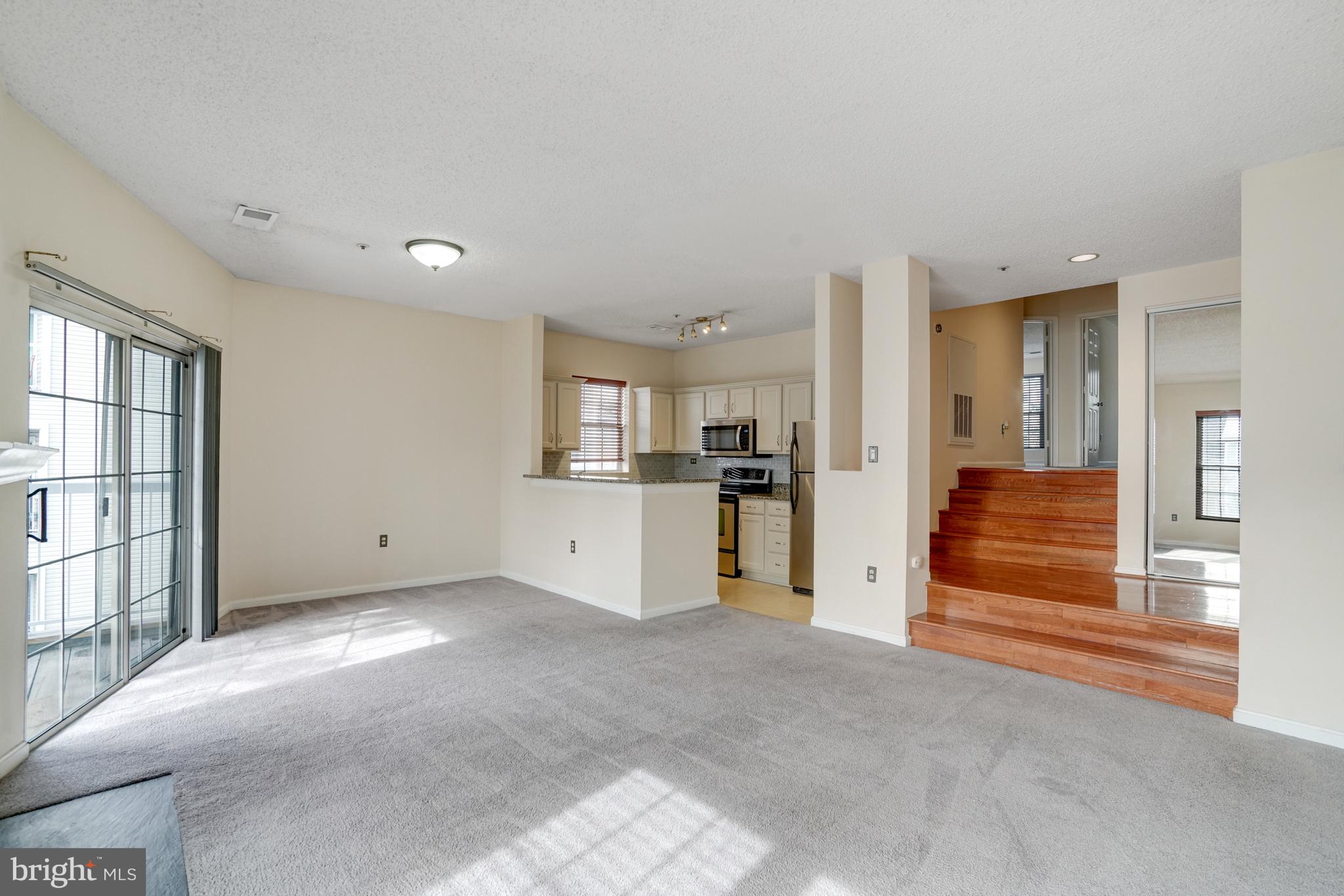 HILLWOOD - Residential Lease