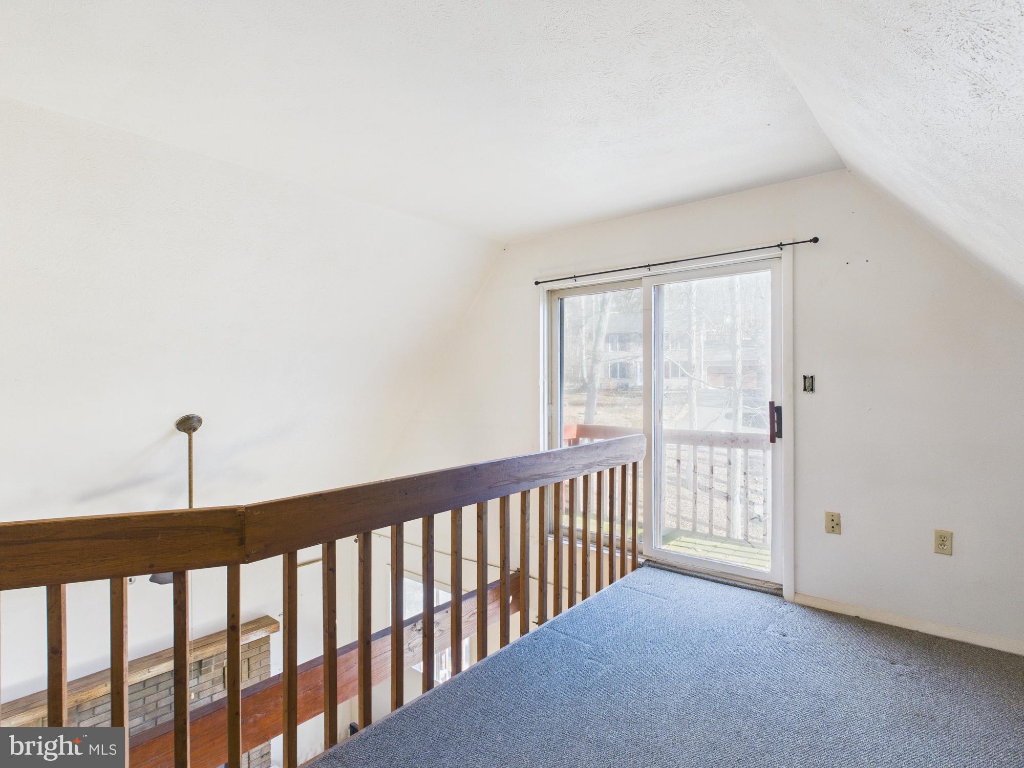 SAW CREEK ESTATES - Residential