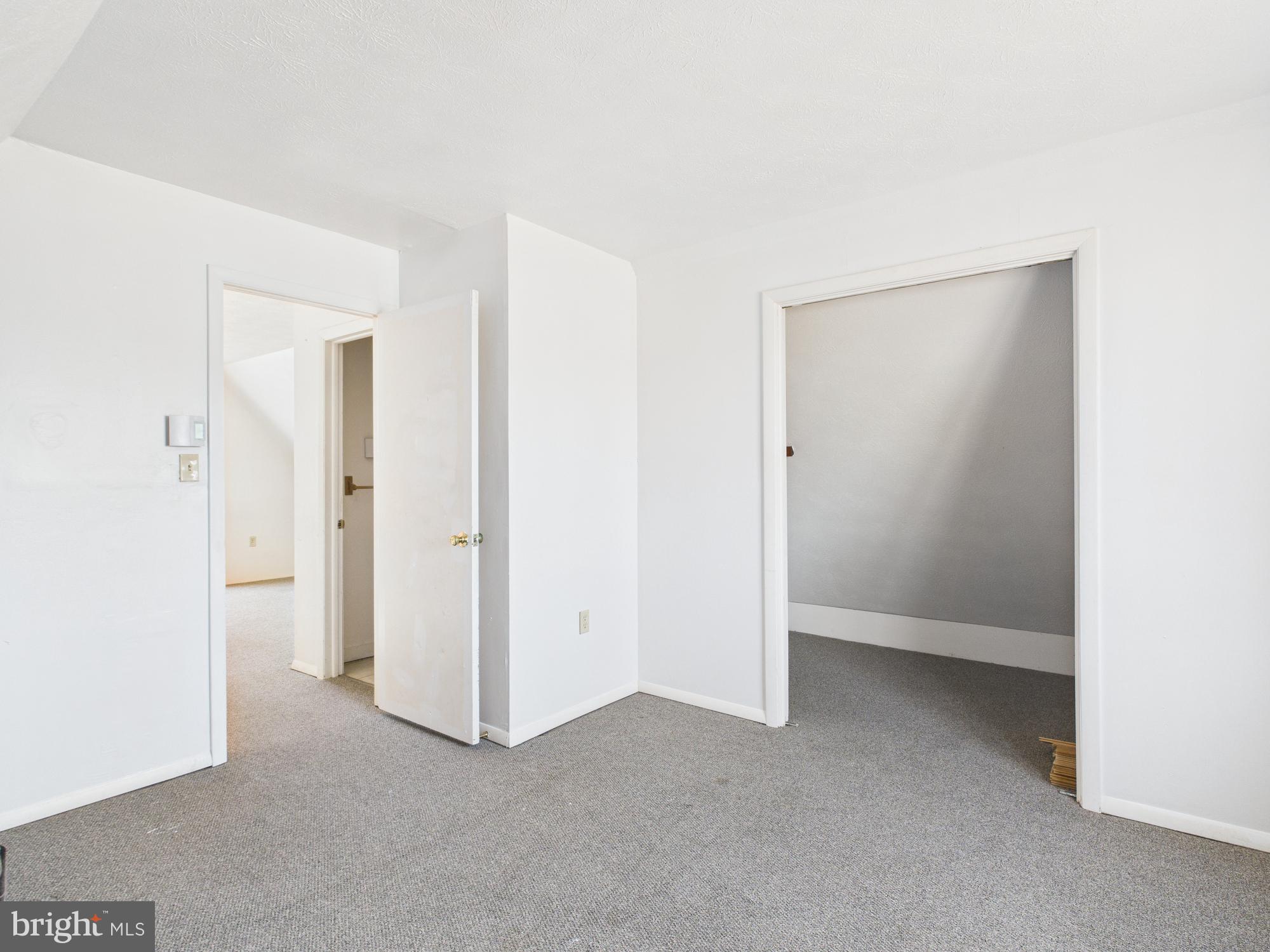 SAW CREEK ESTATES - Residential