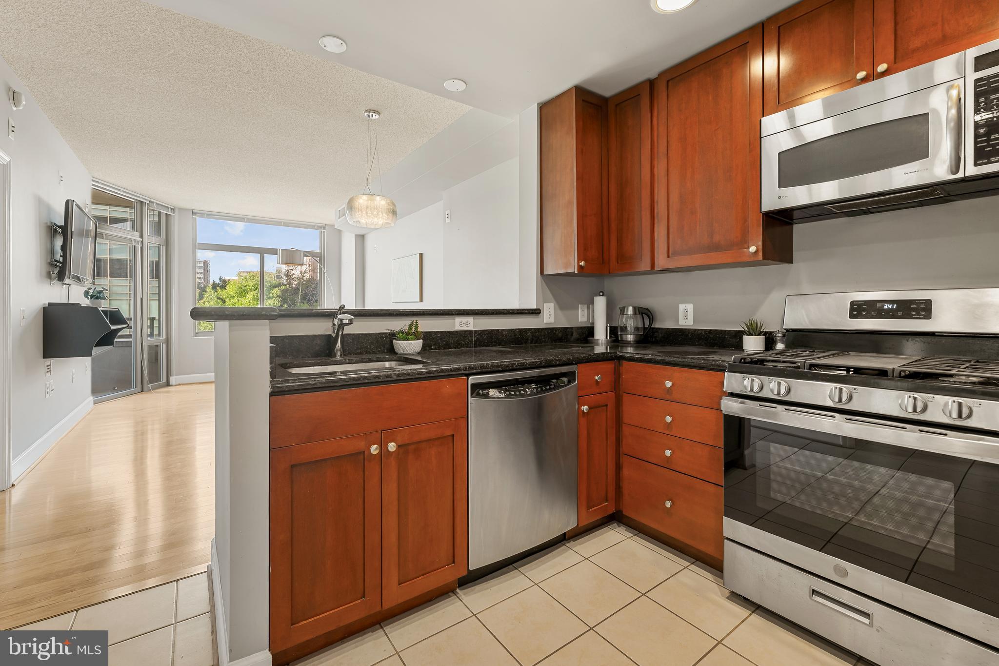3600 S GLEBE ROAD 215W