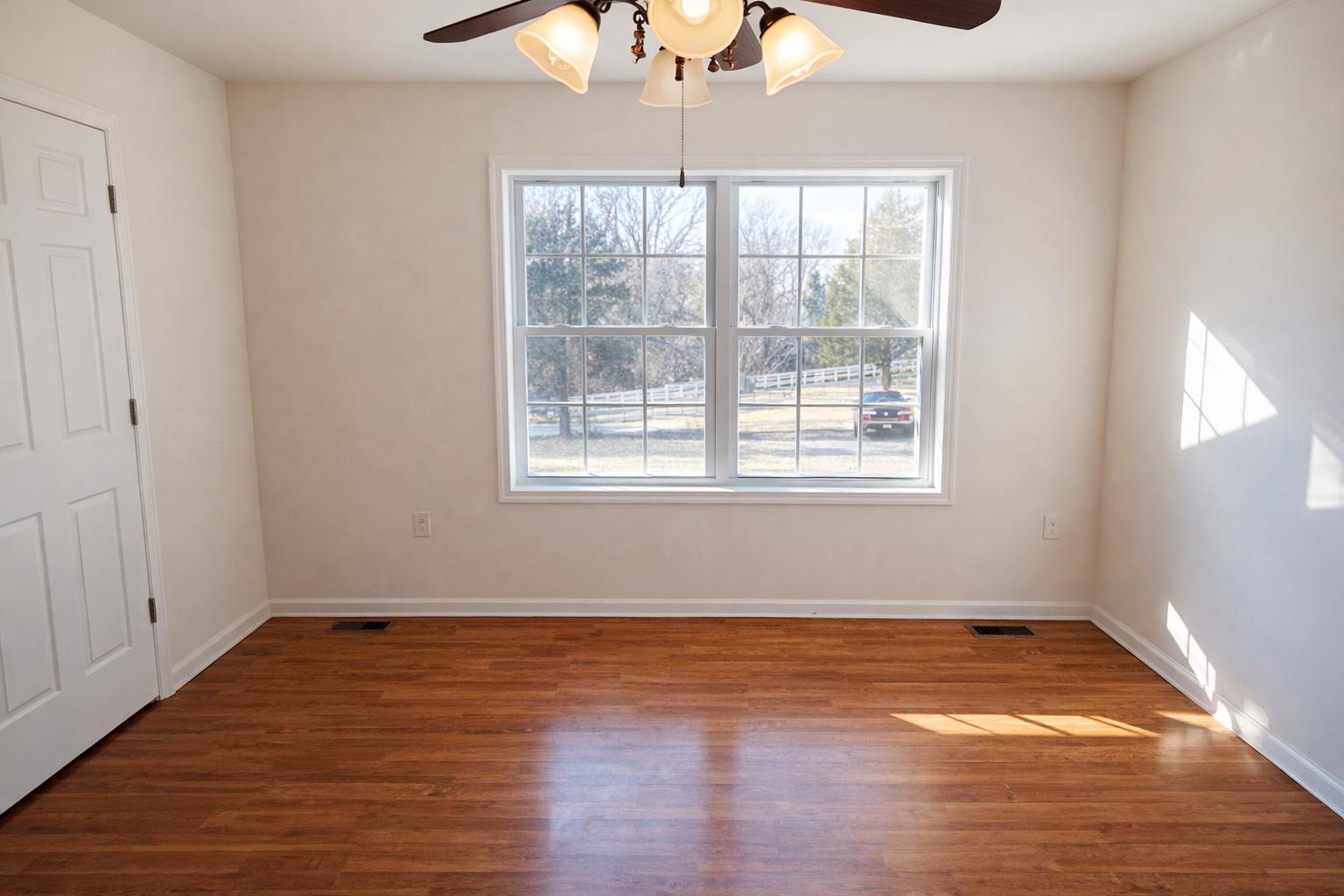 LONGVIEW BEACH CLUB - Residential