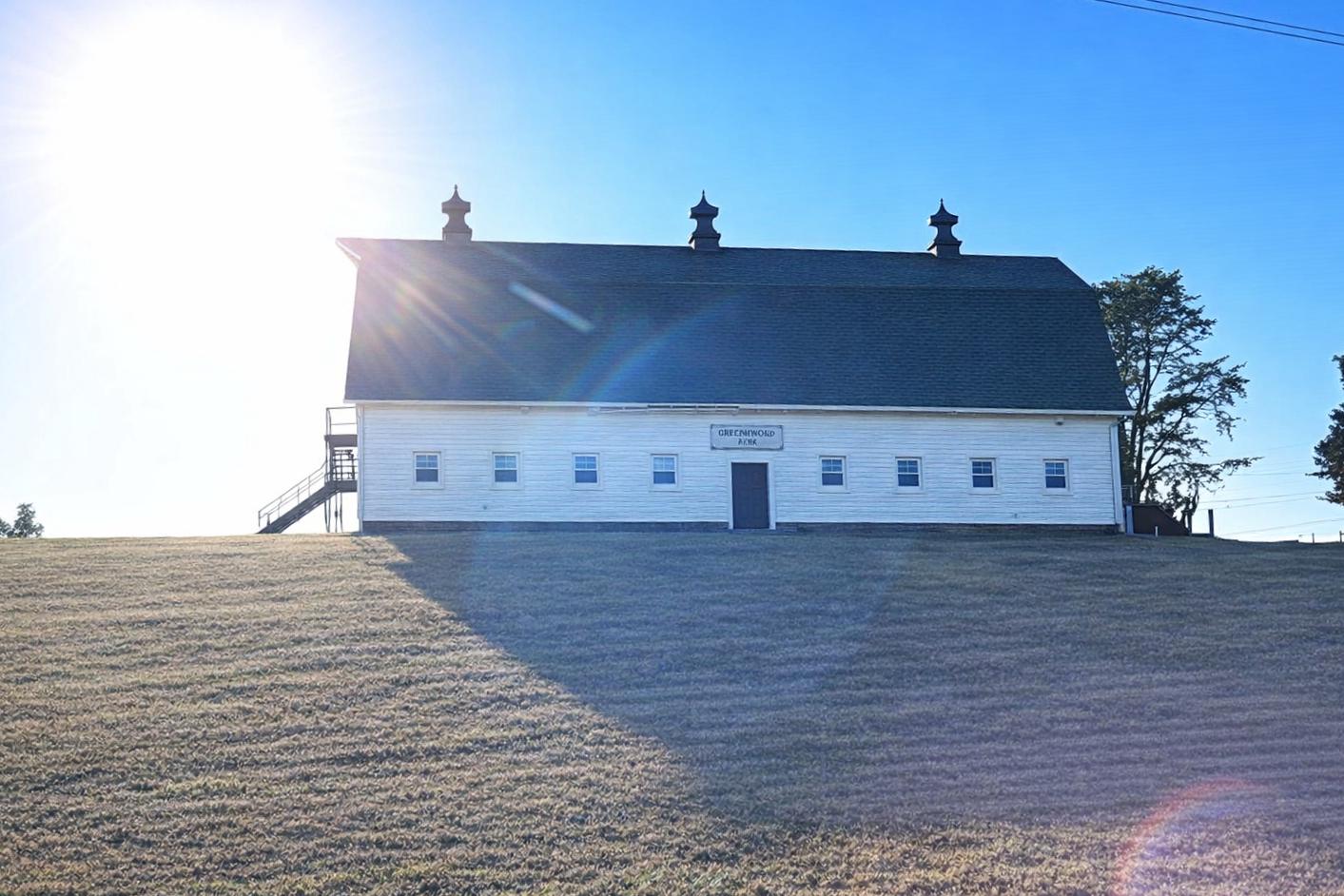 LONGVIEW BEACH CLUB - Residential