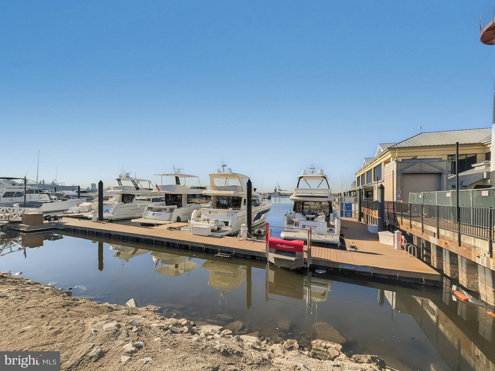 LIGHTHOUSE LANDING - Residential