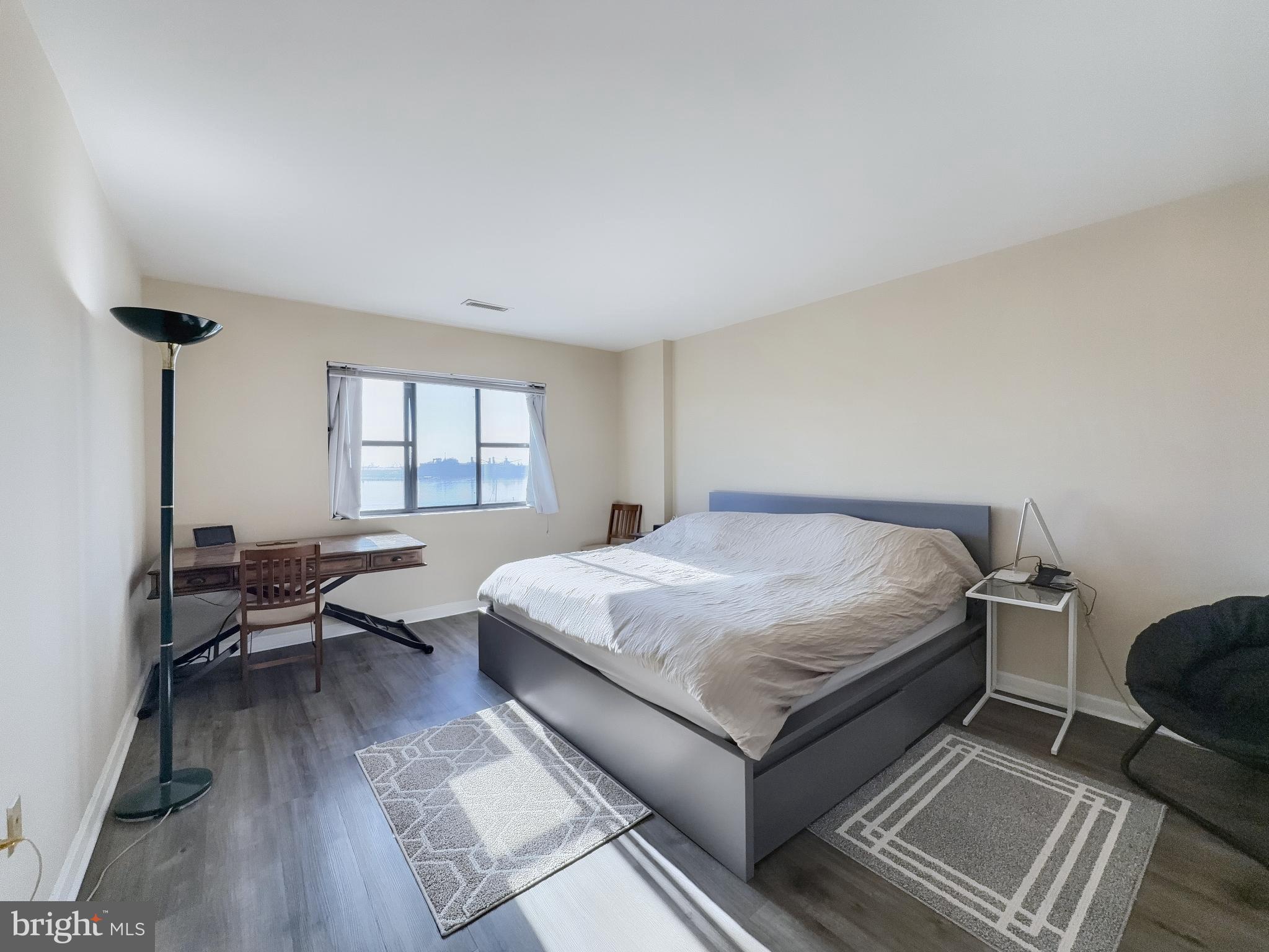 LIGHTHOUSE LANDING - Residential