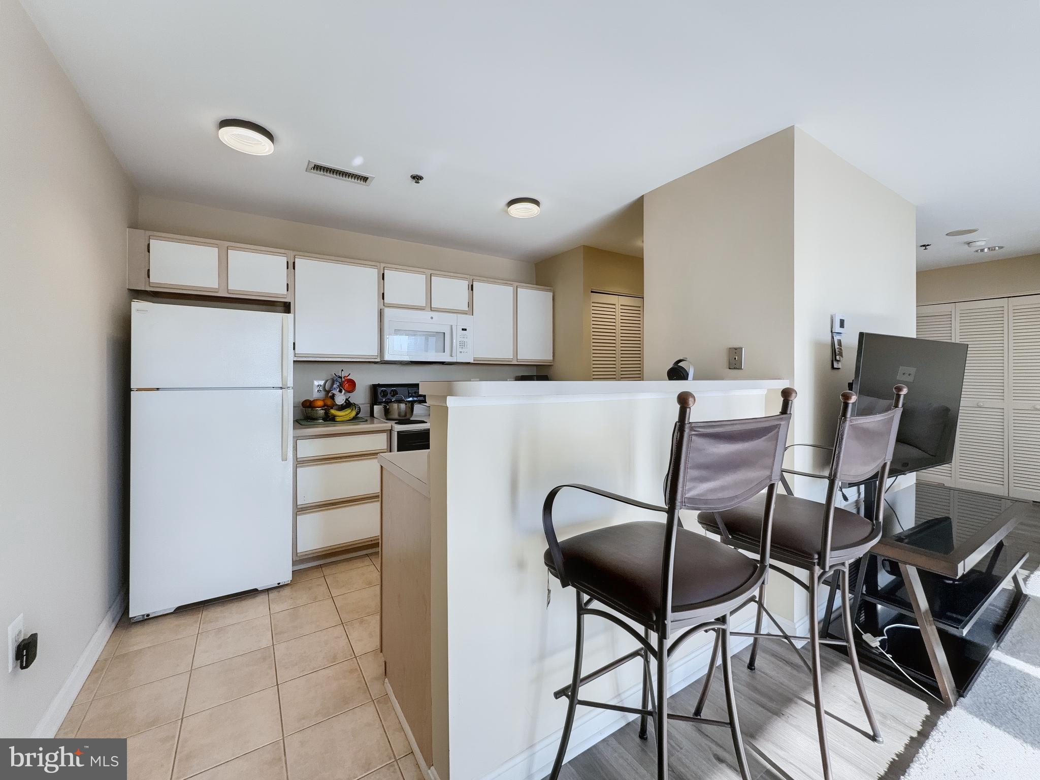 LIGHTHOUSE LANDING - Residential
