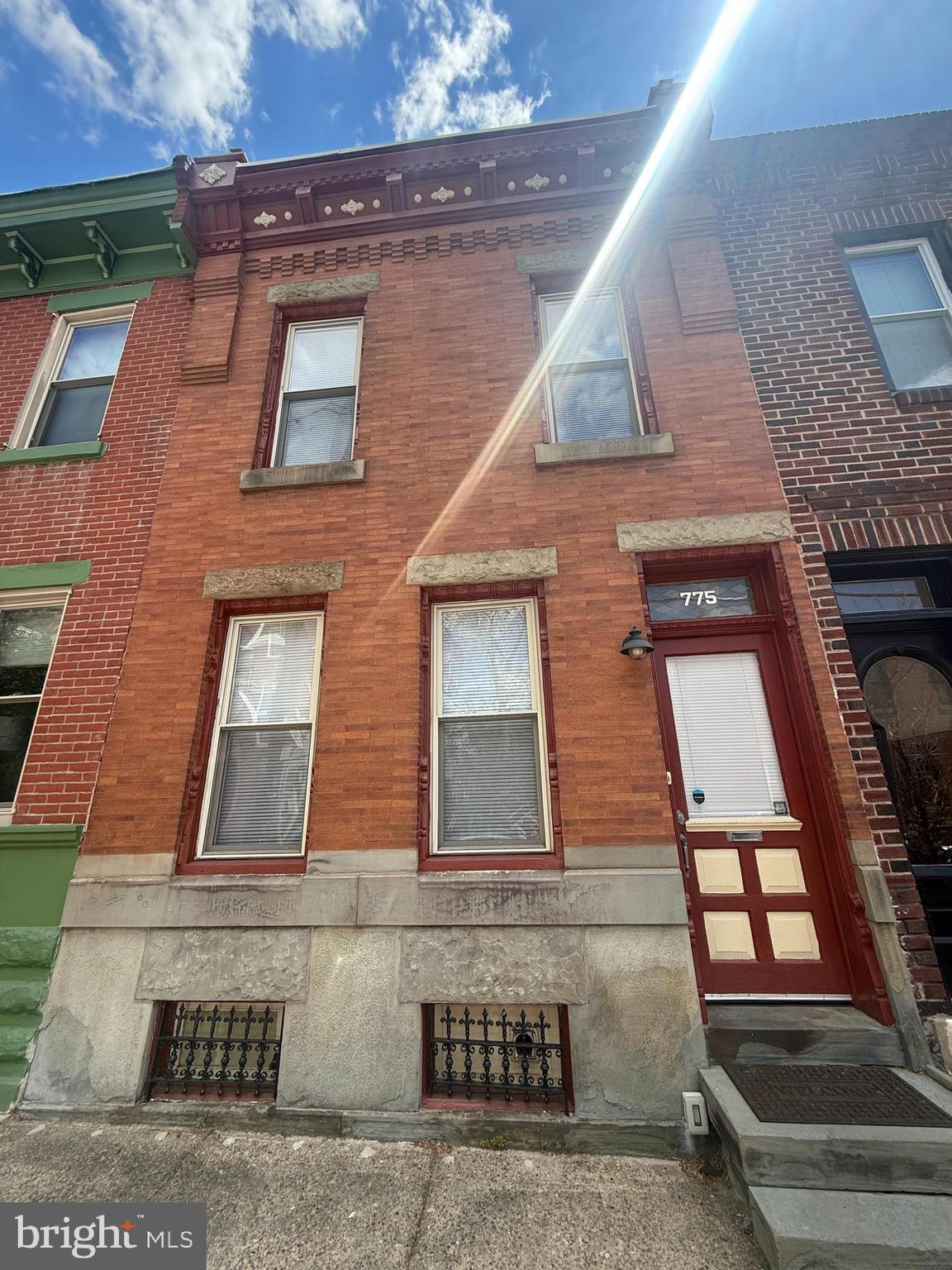 FAIRMOUNT - Residential