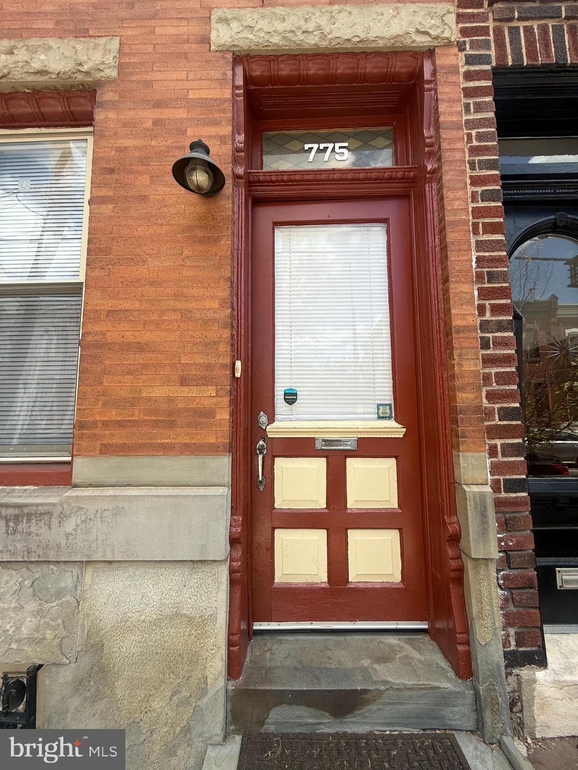 FAIRMOUNT - Residential