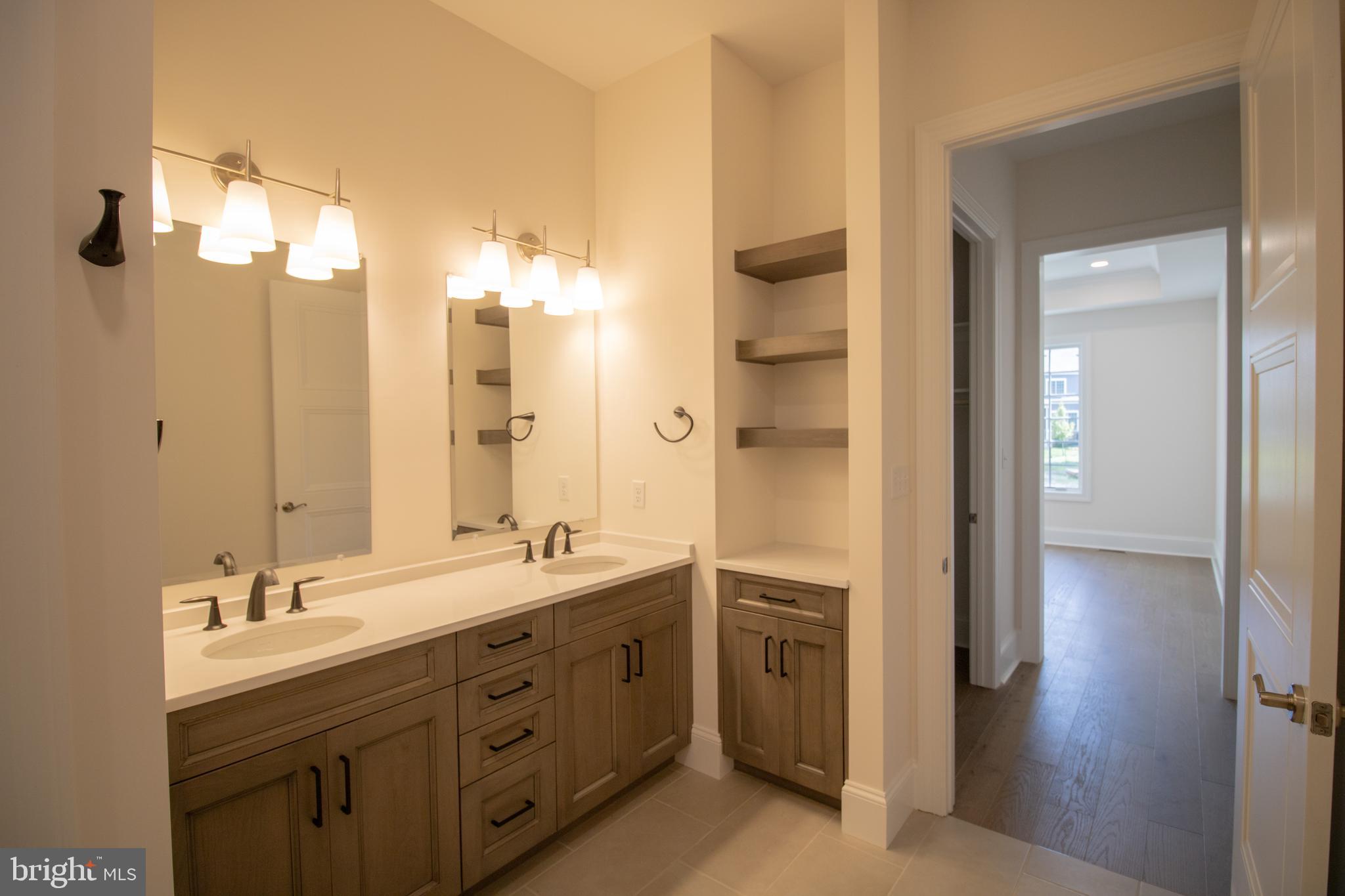 COLUMBIA PLACE - Residential