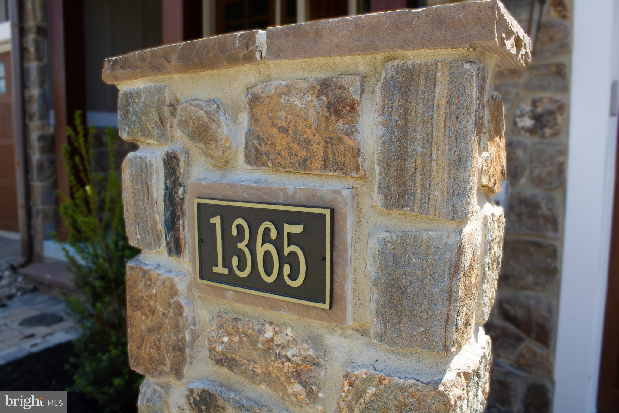 COLUMBIA PLACE - Residential