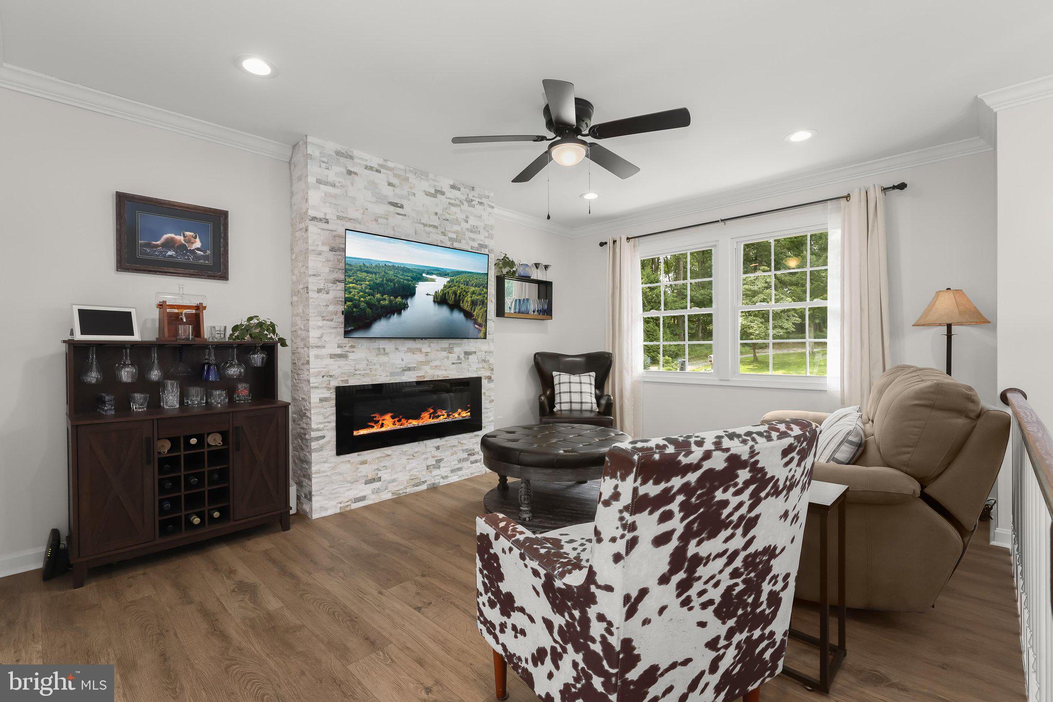 2712 OVERVIEW ROAD