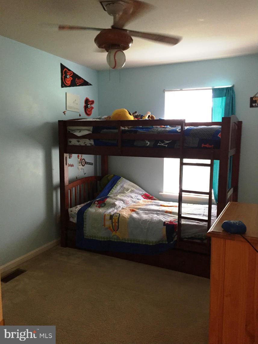 HEARDS ESTATES - Residential Lease