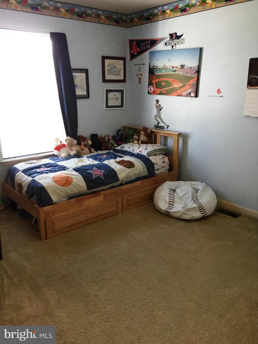 HEARDS ESTATES - Residential Lease