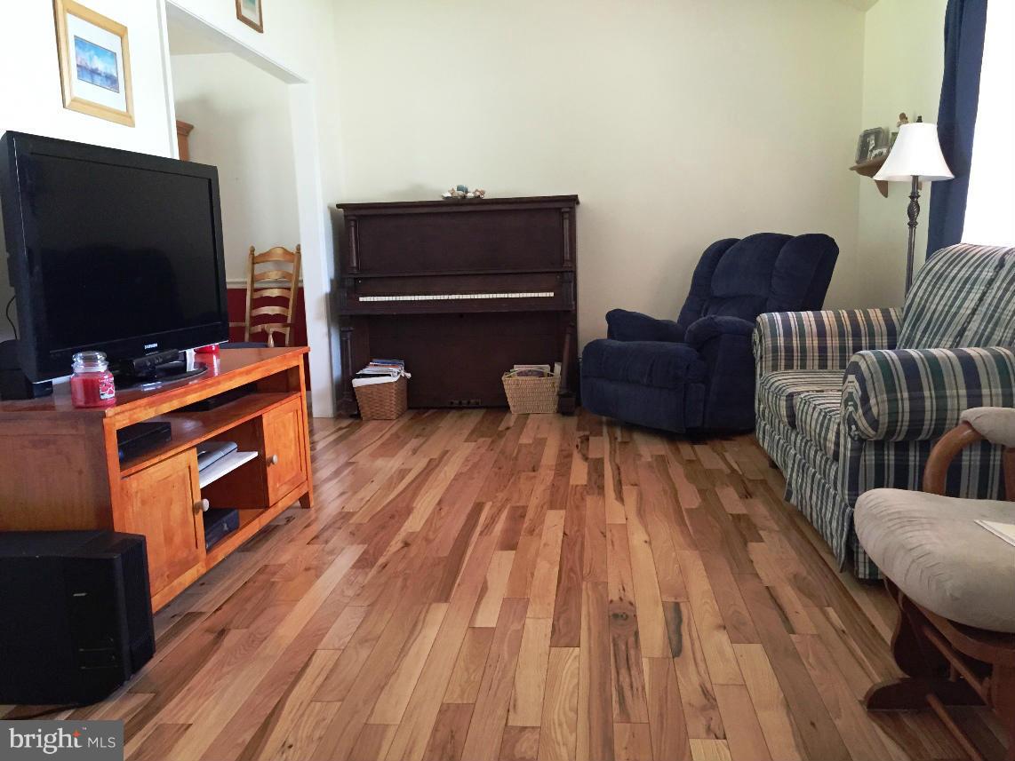 HEARDS ESTATES - Residential Lease