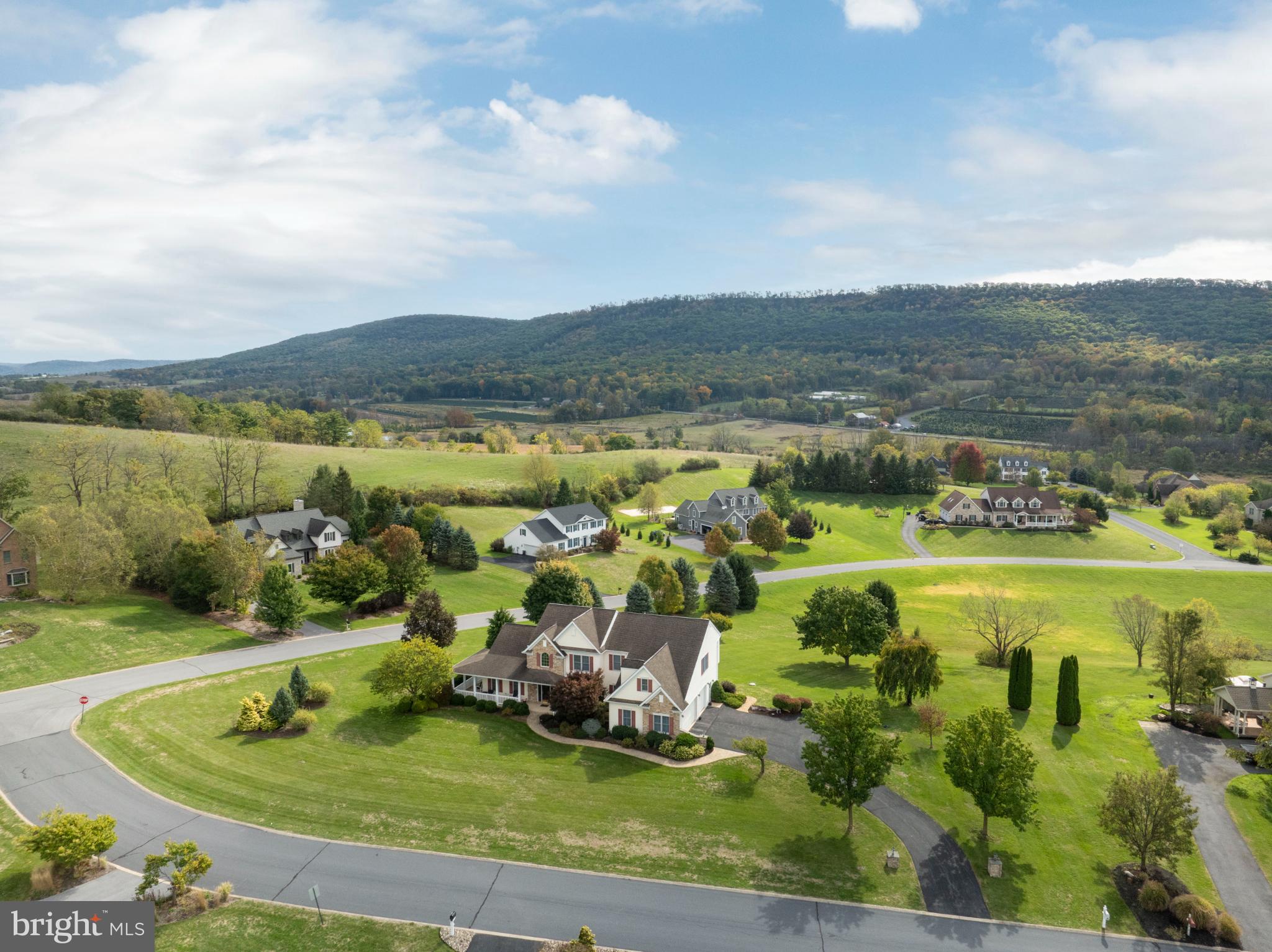 HUNTRIDGE MANOR - Residential