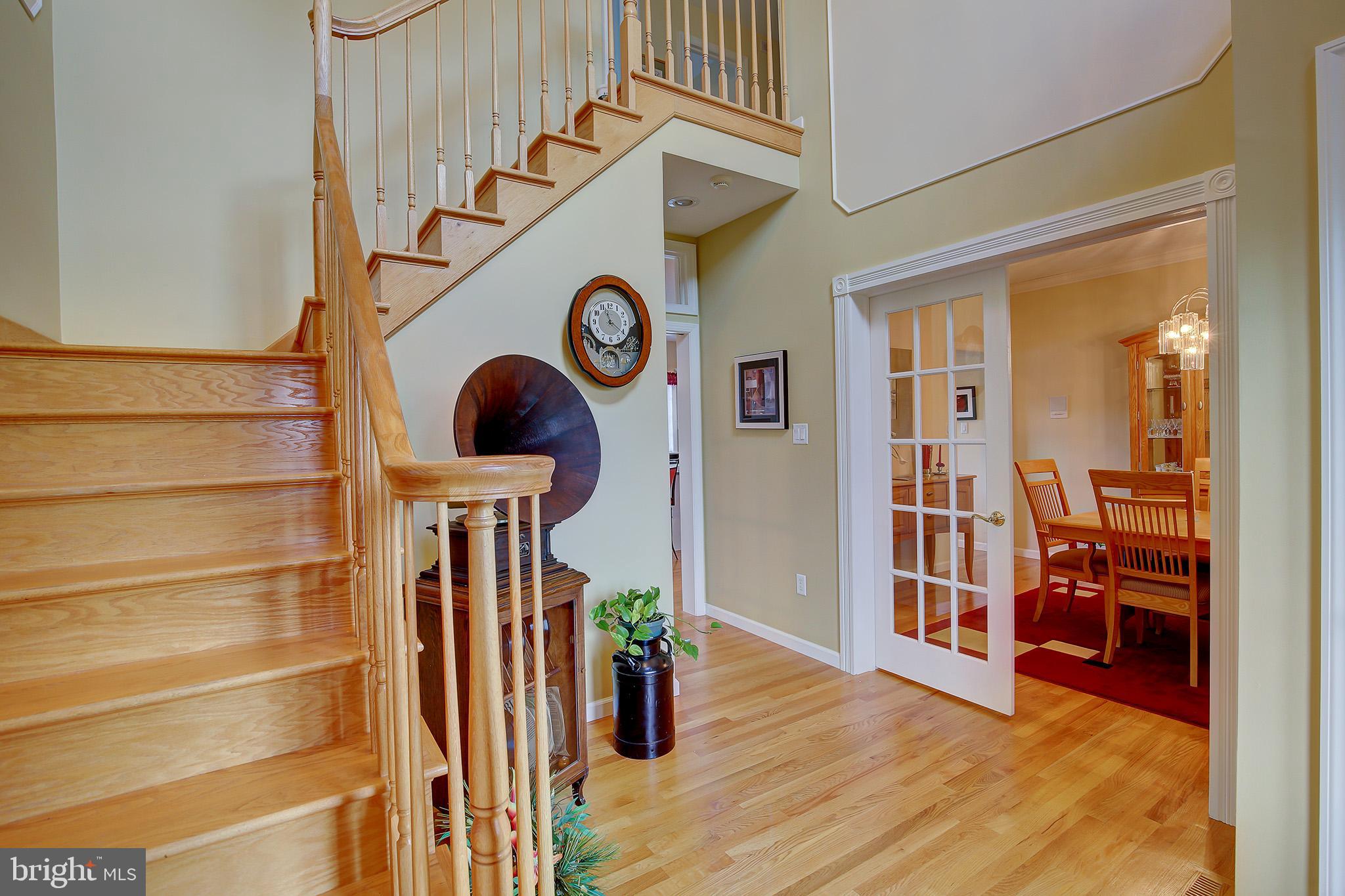 HUNTRIDGE MANOR - Residential