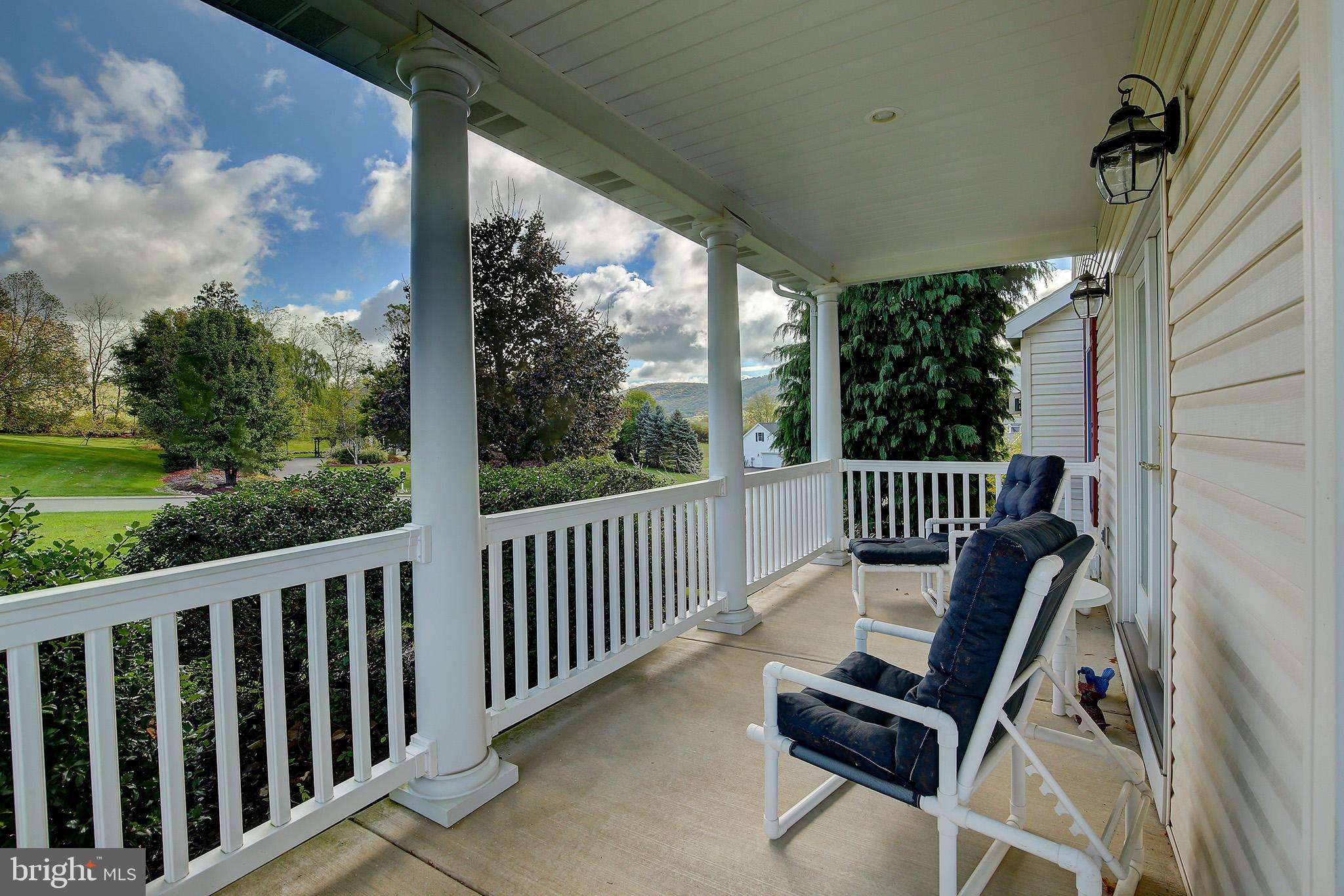 HUNTRIDGE MANOR - Residential