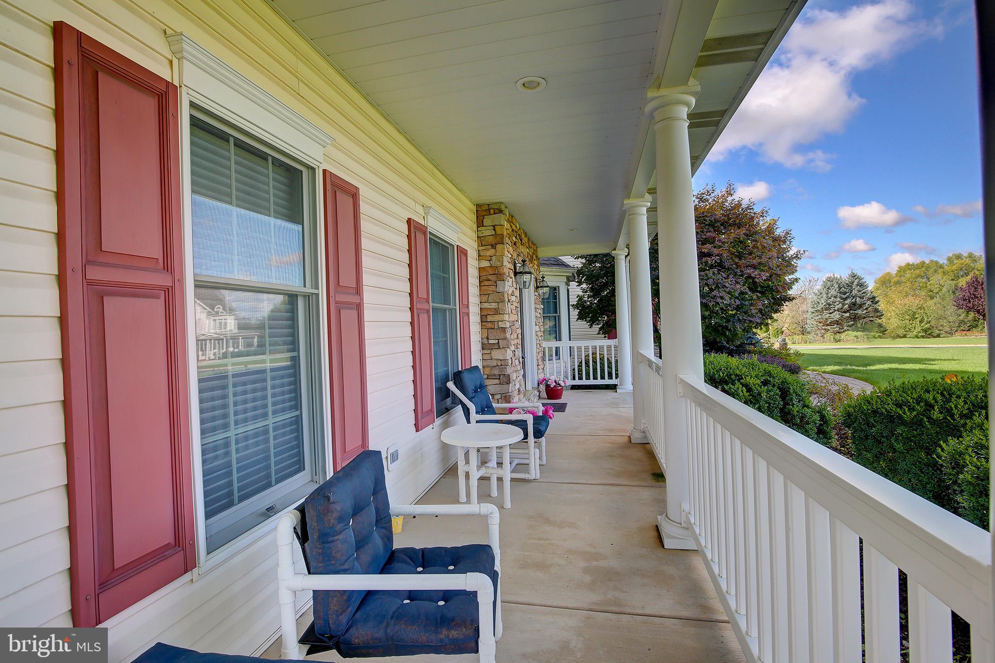 HUNTRIDGE MANOR - Residential