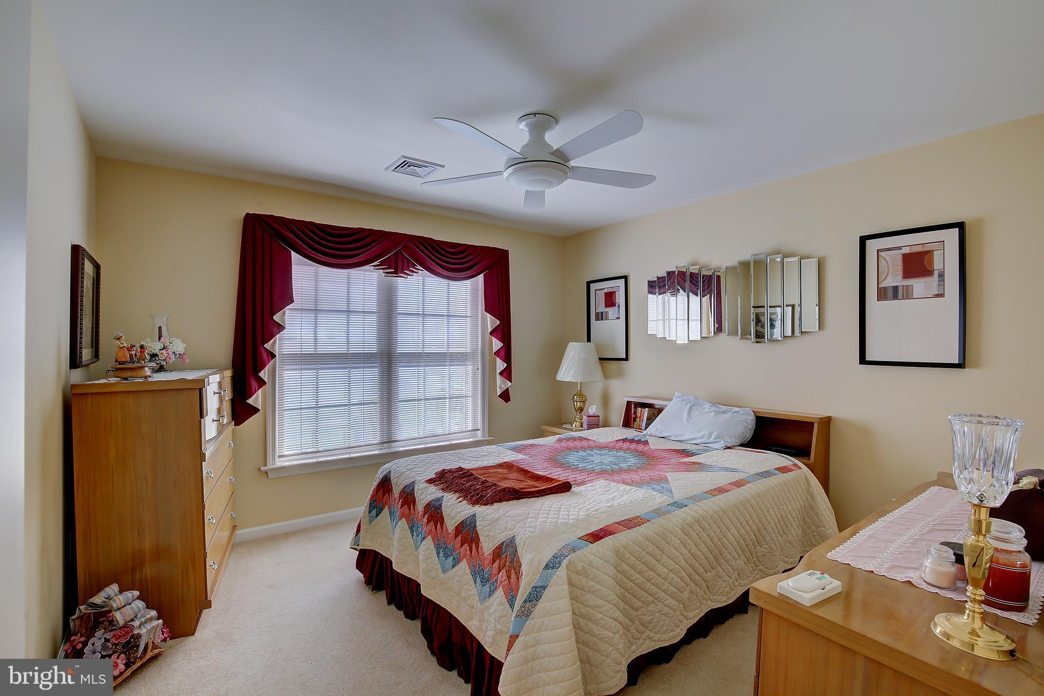 HUNTRIDGE MANOR - Residential