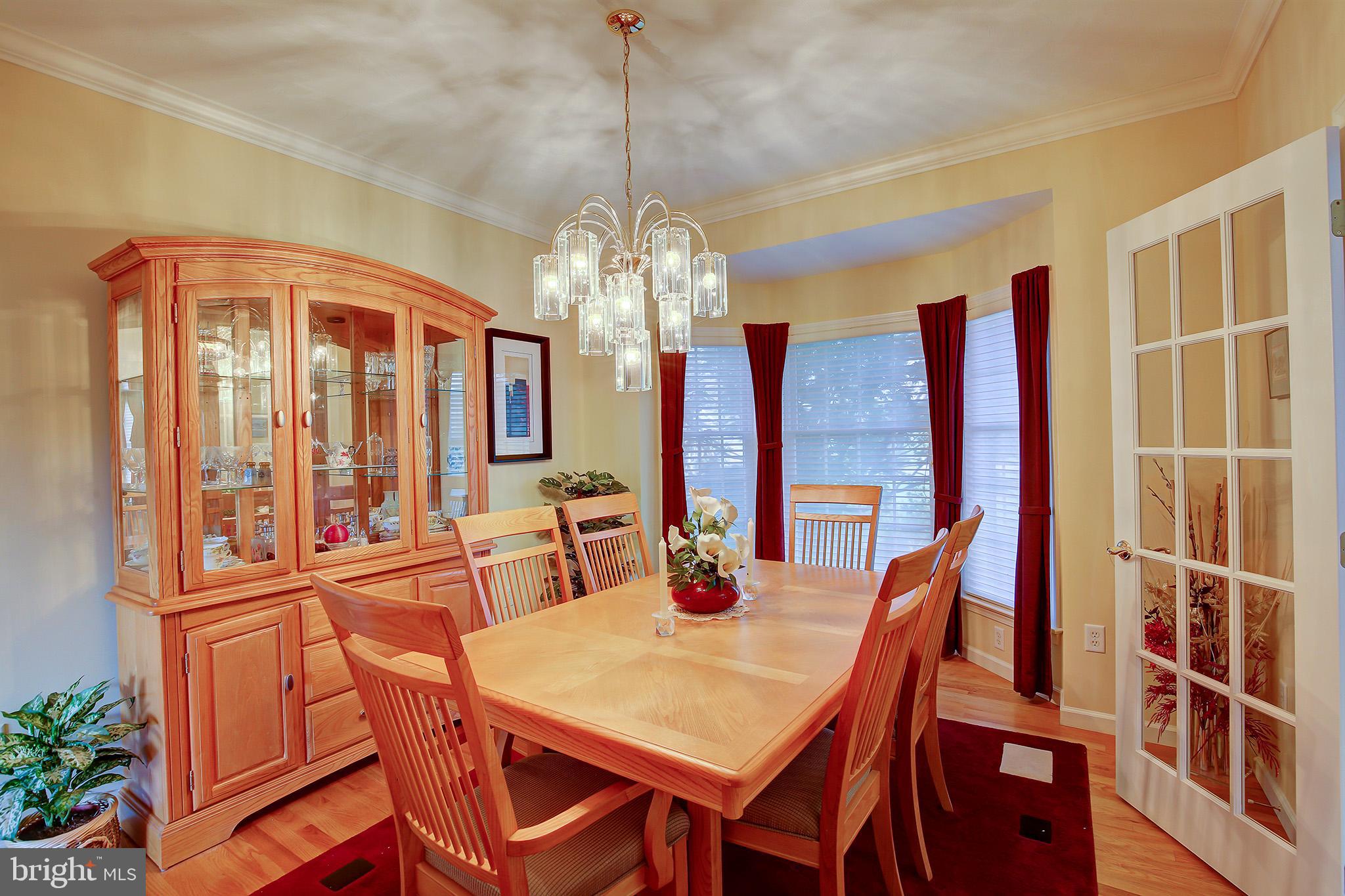 HUNTRIDGE MANOR - Residential